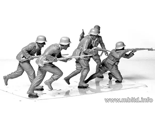 1/35 German Infantry DAK WWII Era North Africa Desert Battles