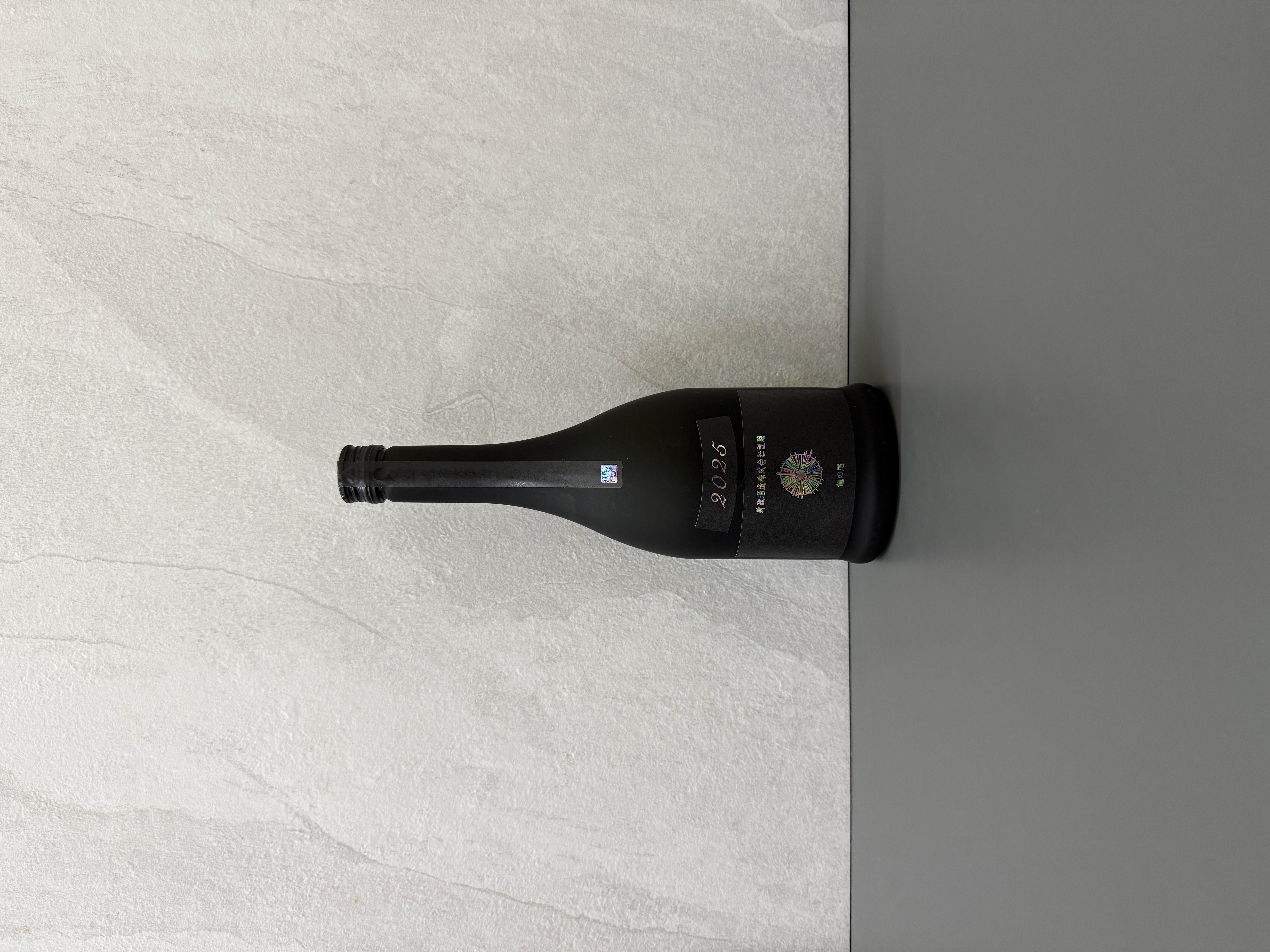 新政 Colors Ash 水墨 生酛木桶純米 2025-2026 Seasonal Theme Q.E.D. 720ml