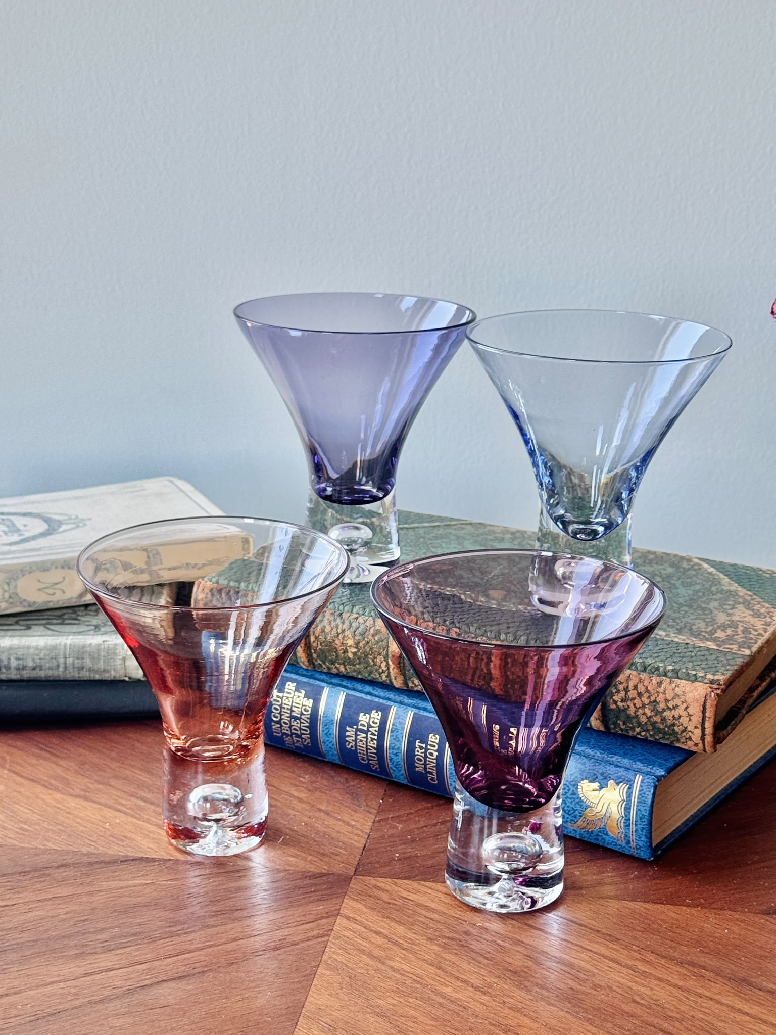 c.a. 1990s Artland Celebration Collection Handblown Glass Bubble Base Martini Glasses Set of 4 (MT2639)