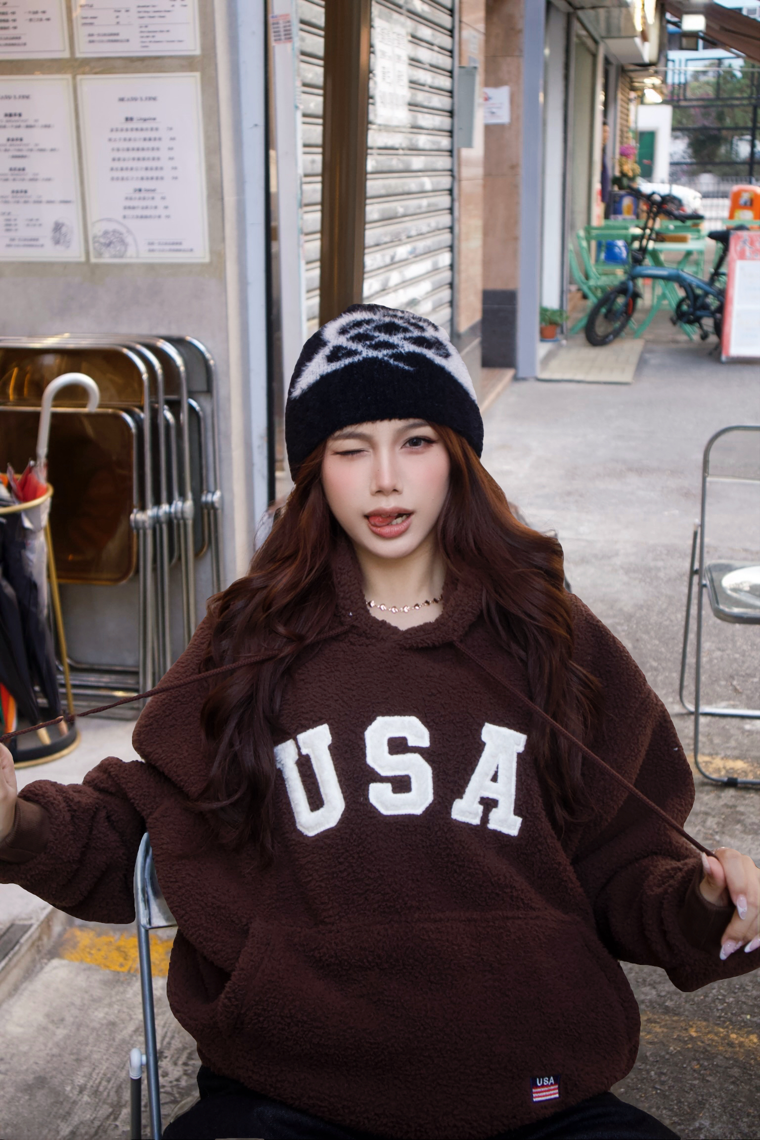 韓國毛毛太空圖案冷帽 (staff自留）