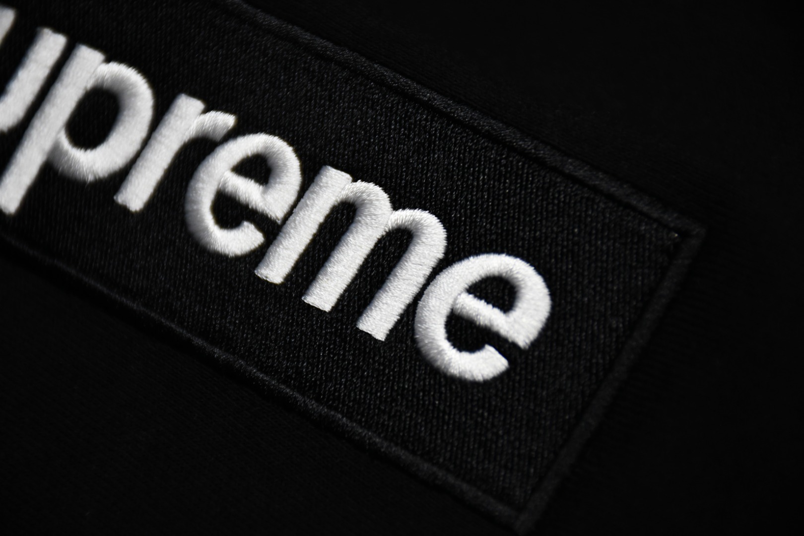 Supreme Box Logo Hooded Sweatshirt