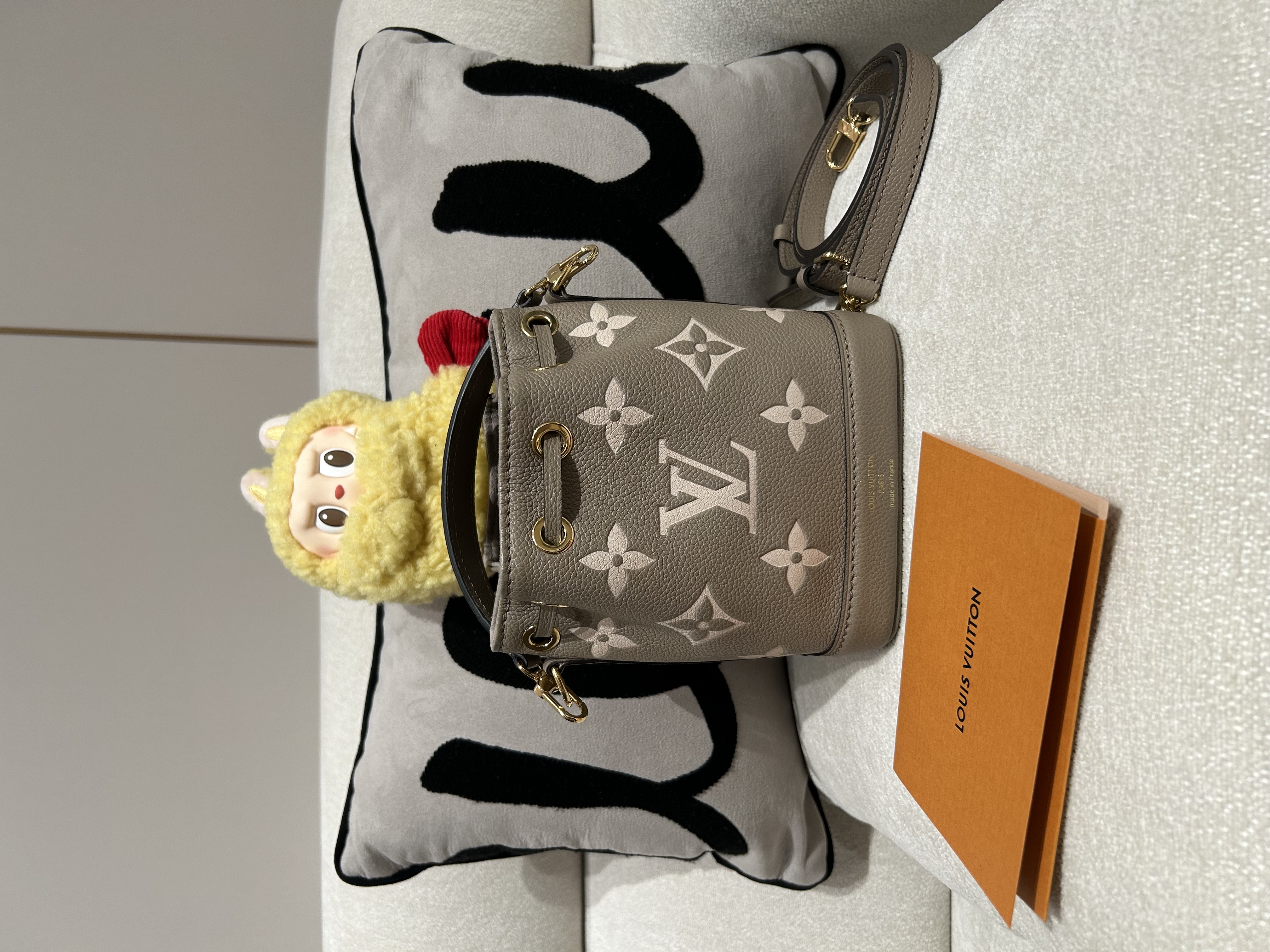 Lv Nano noe M46291 Bicolor Monogram Empreinte Leather 100%Authentic,98%New ✅專門店收據✅塵袋✅Box