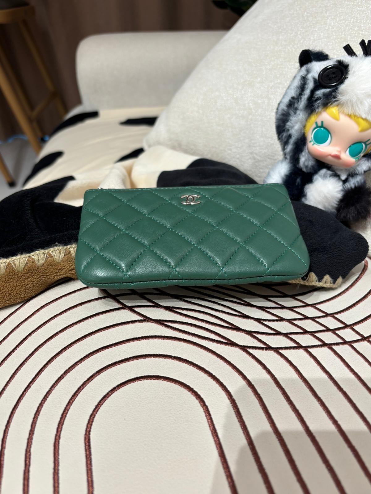 Chanel Mini O Case 100%Authentic,99%new 