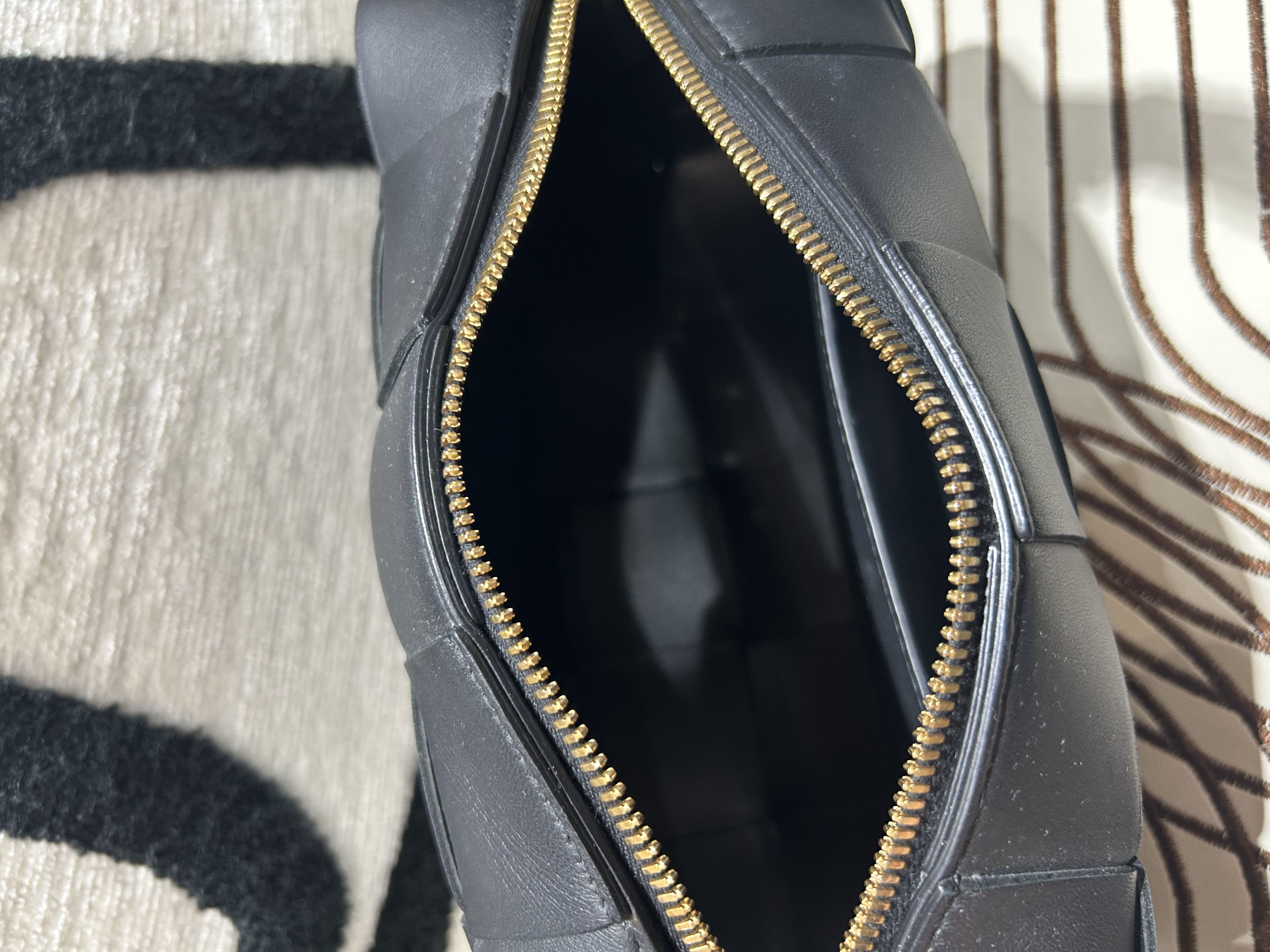 Bottega Veneta BV Hobo Bag Black 100%Authentic, 98%New ✅Dust bag