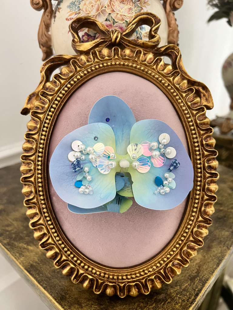 Spicybiskut x Fétiche Beaded Orchid Clips