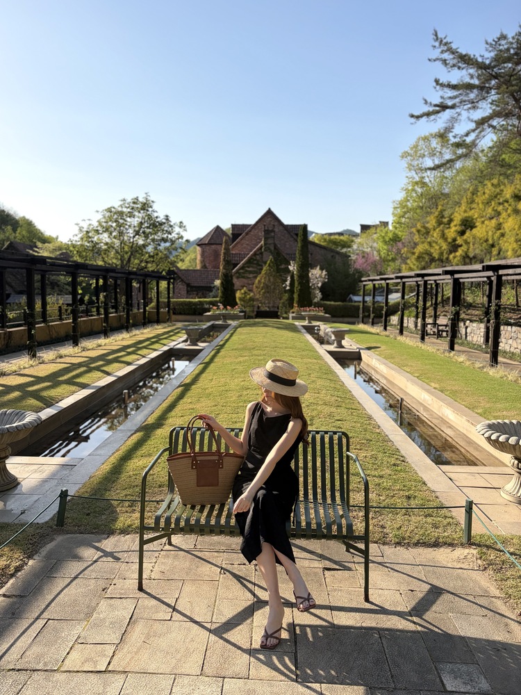 Boat Neck Layered Dress (Black)