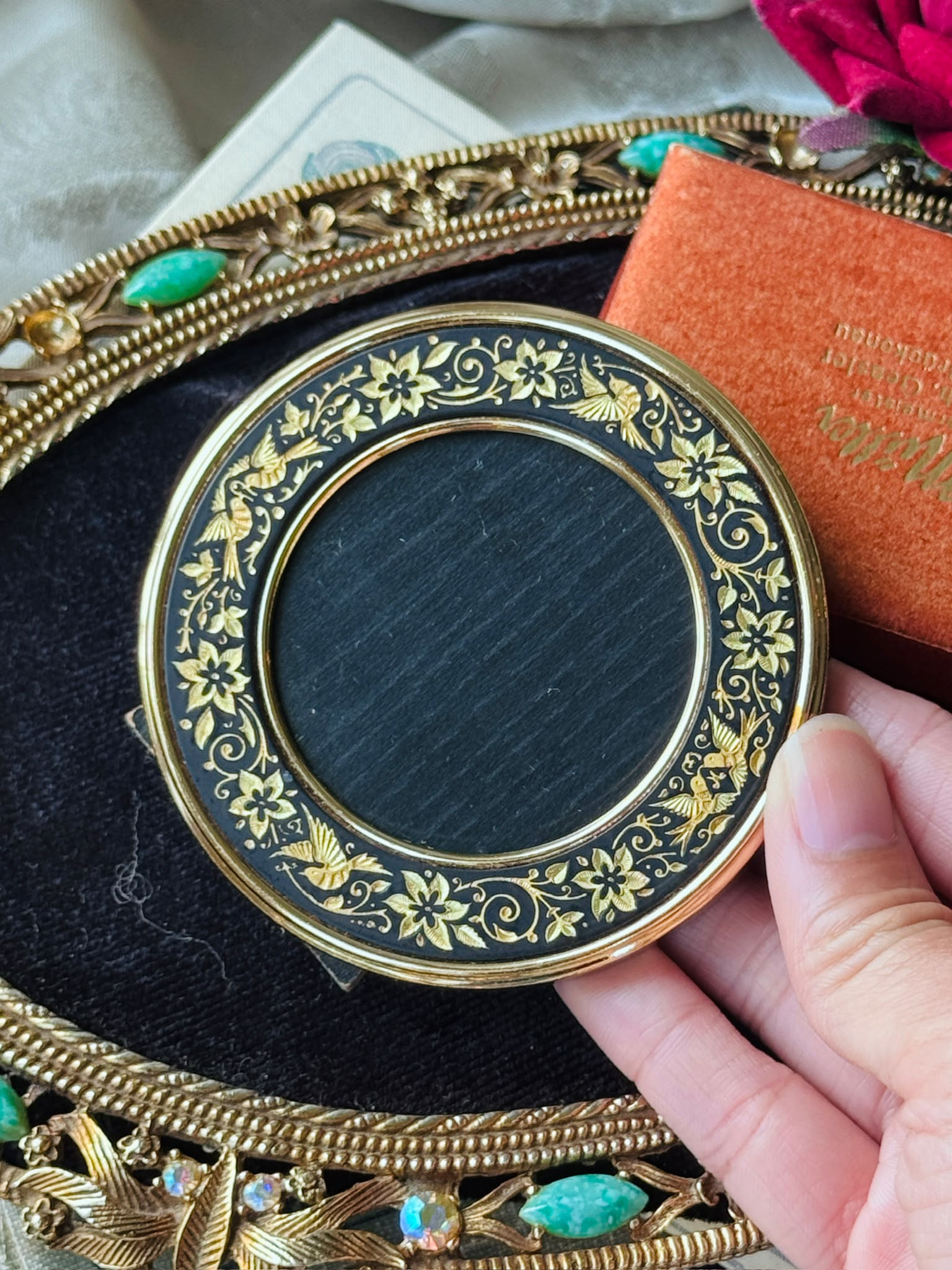 Vintage Pre-1980s Damascene Style Glass Round Photo Frame(MT2618)