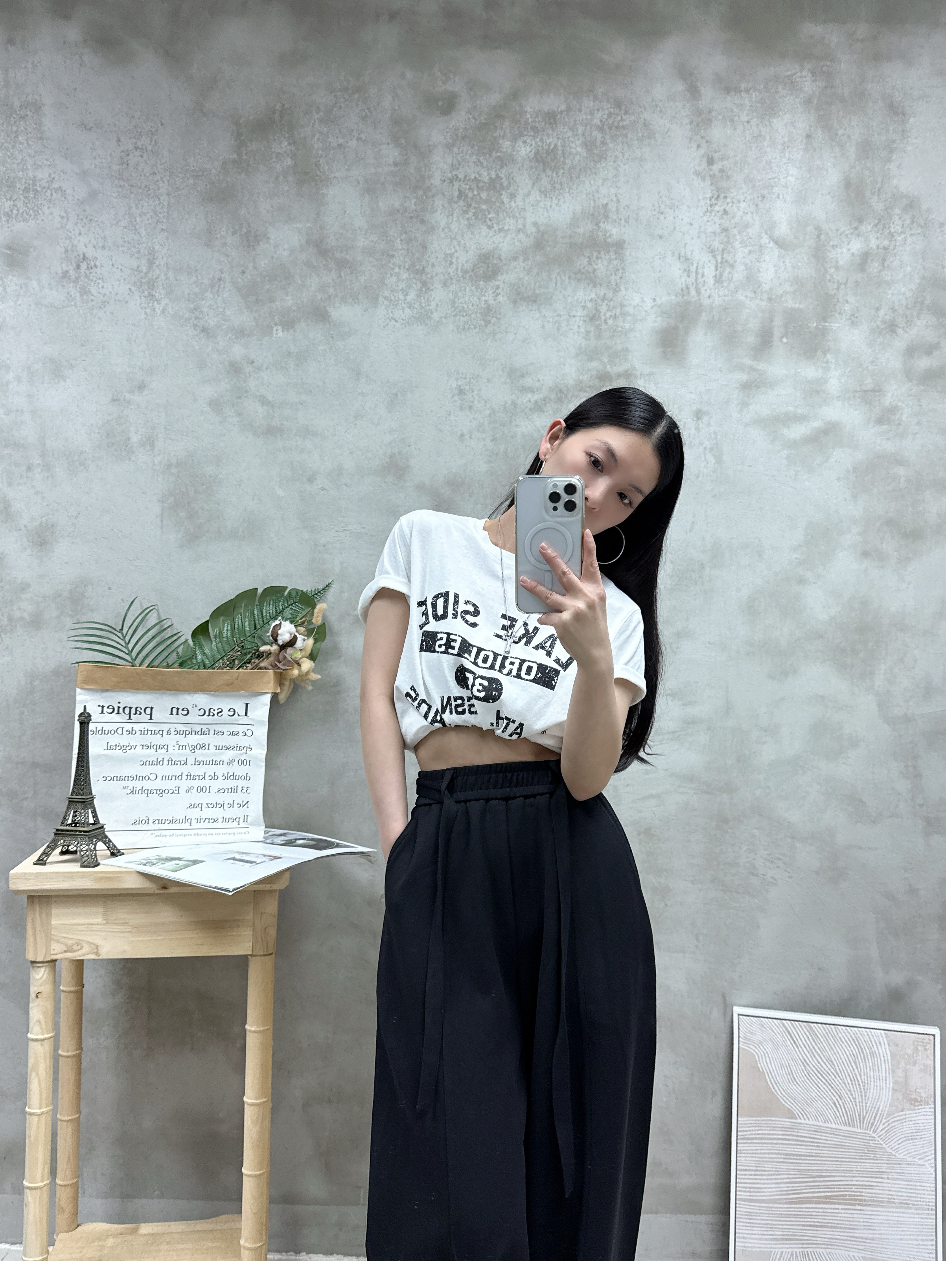 F01 拼色英文字Tee