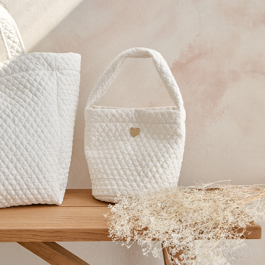 26S/S🌸DTD金心點綴100支鑽石絎縫系列-帶扣手柄水桶包