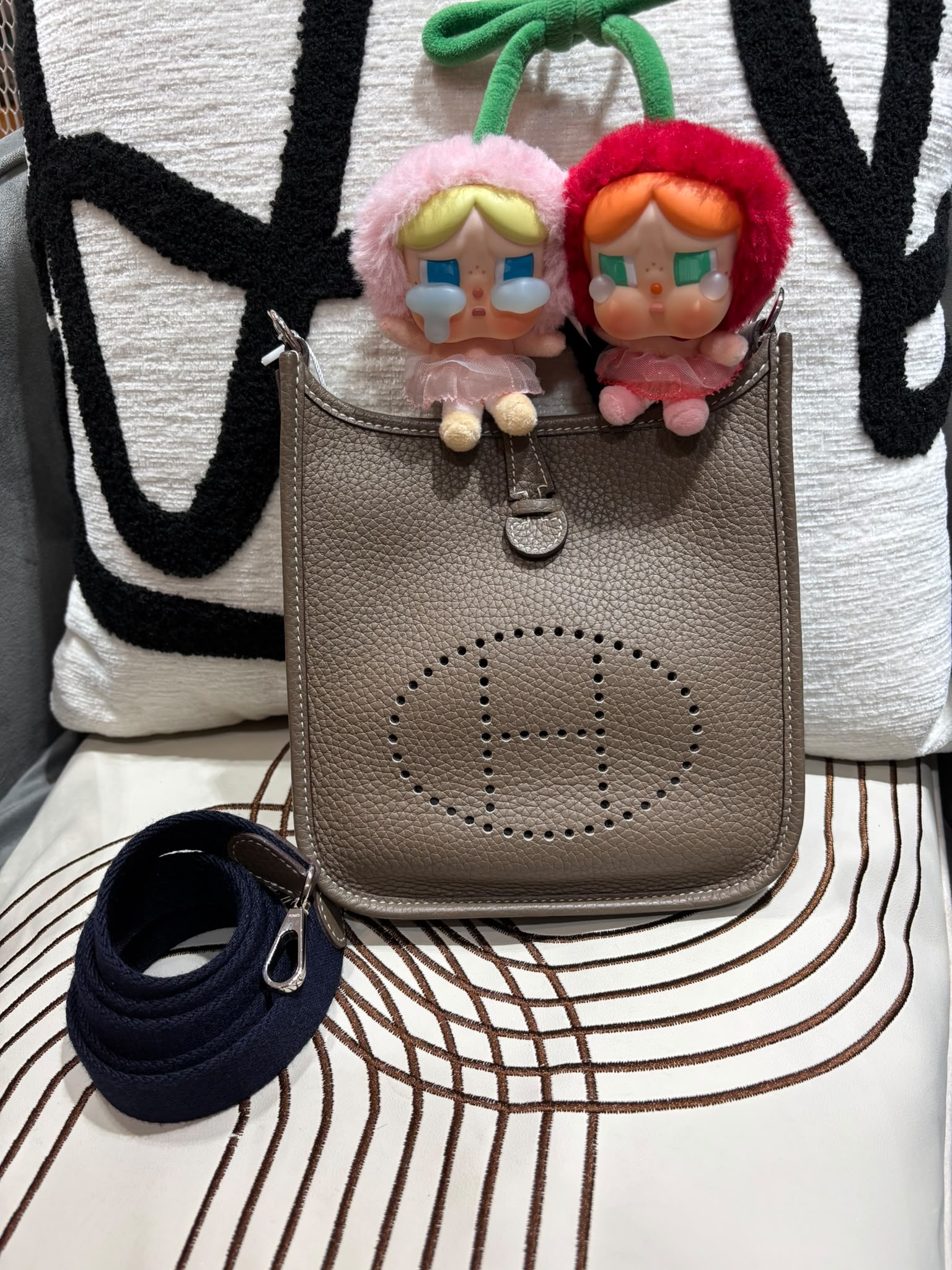 Hermes mini Evelyne,STAMP Z 大象灰 Etoupe 100%Authentic,98%new ✅內袋✅Dust bag