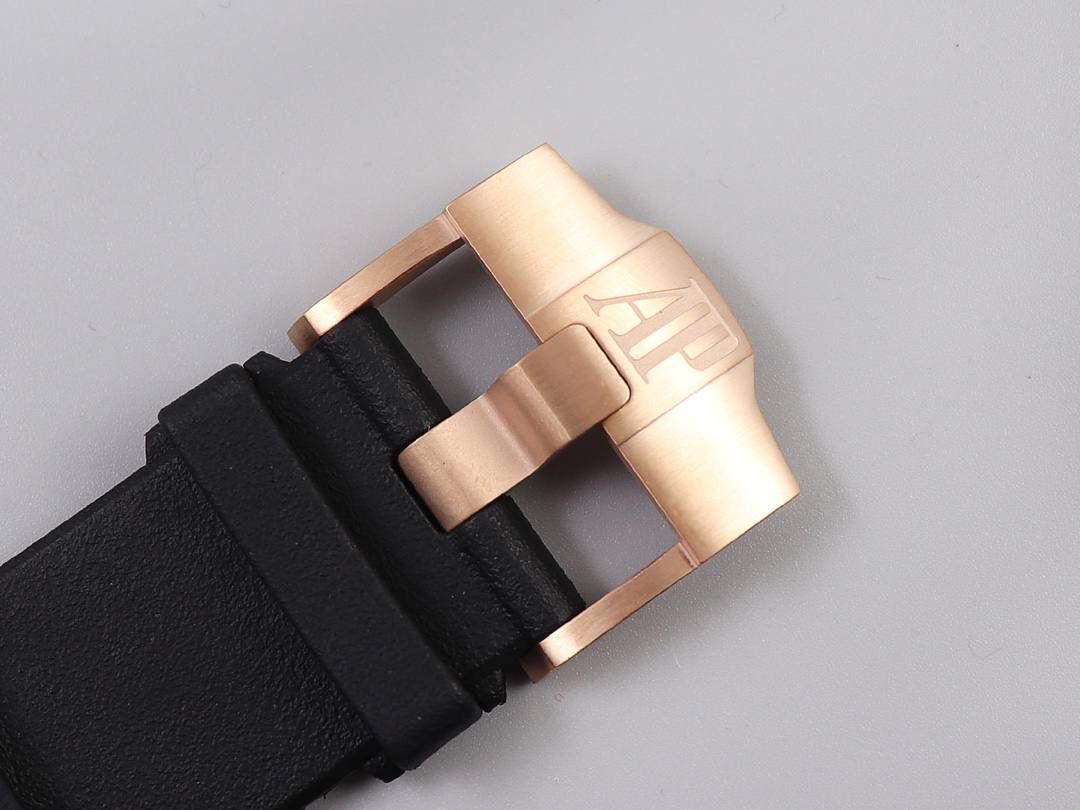 A.P皇家橡树离岸型26416RO计时系列，搭载12H 7750计时机芯，直径44MM.玫瑰金表壳 陶瓷圈口！ 最强A.P皇家橡树系列🔥💯