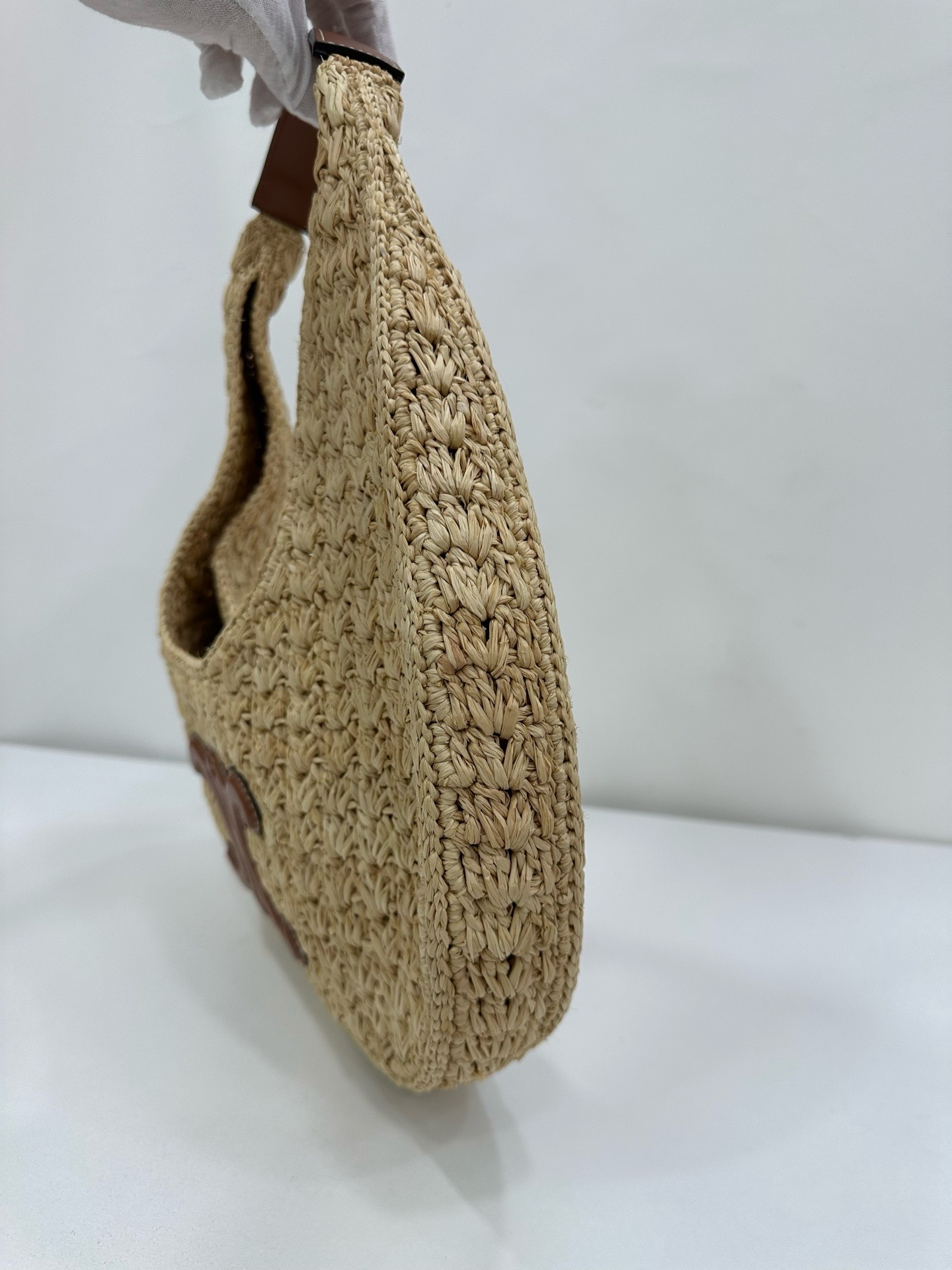直播貨品 |  [1個-$100 2個-$300］E05