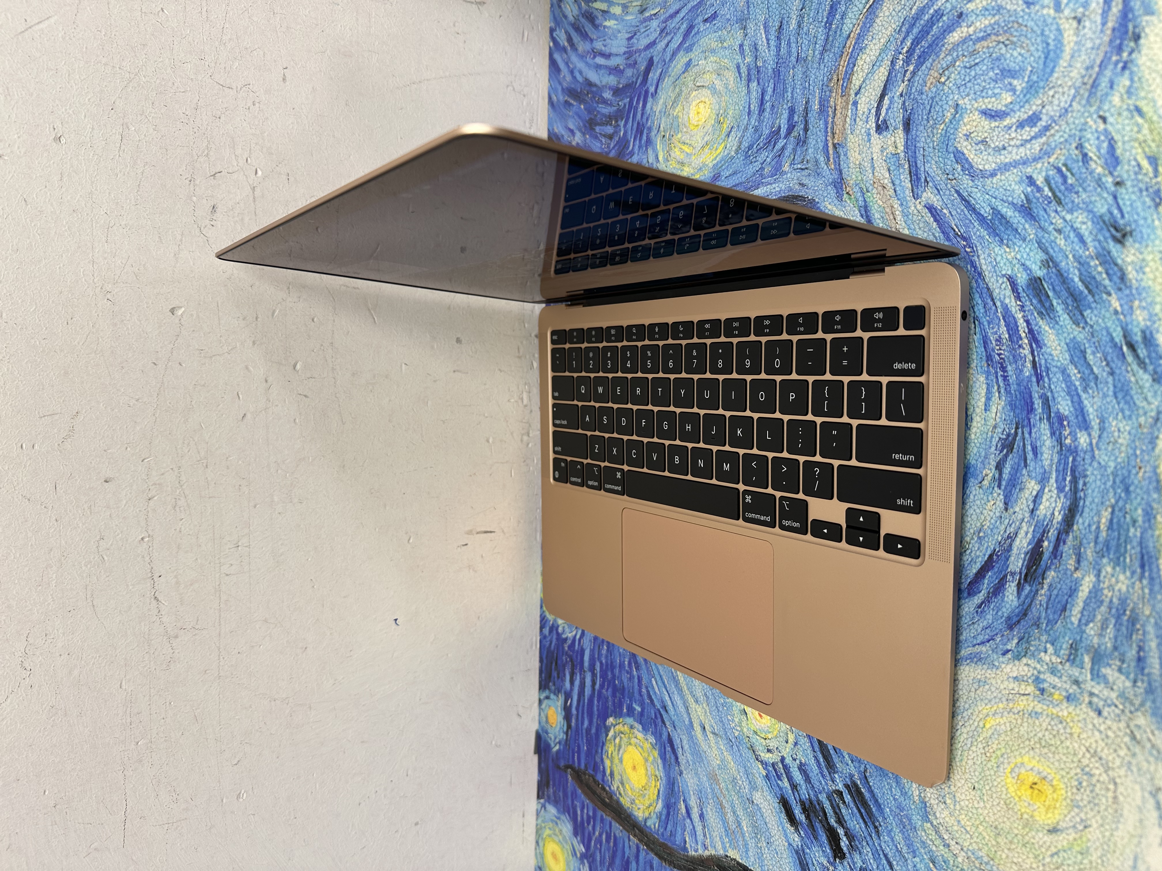 #6261 Apple MacBook Air 2021/APPLE Retina/M1 CPU/8GB Ram/256GB SSD/Touch ID/13吋Mon/玫瑰金/ Gaming Laptop / Notebook  / MacBook Pro / PC / 文書機