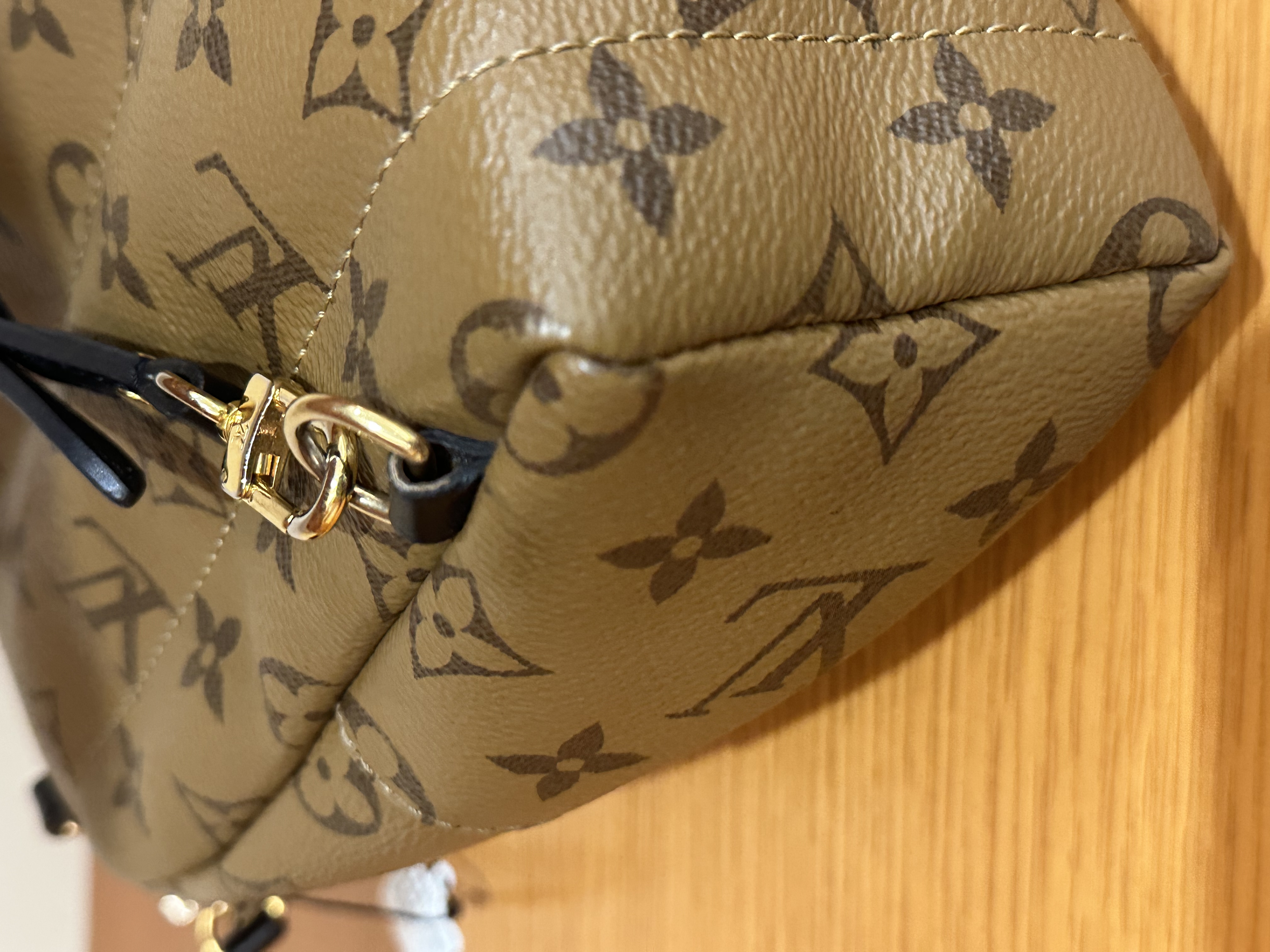 直播貨品 |  [1個-$100 2個-$300］ HH06