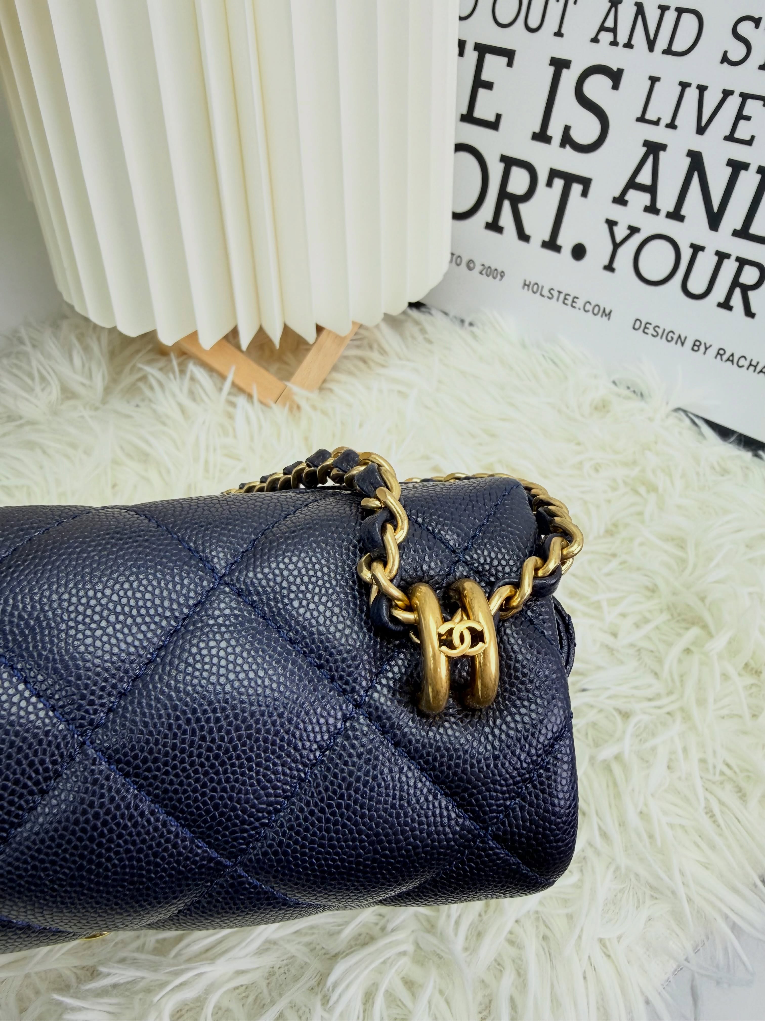 Chanel👜 PRE OWNED 🛍️ navy 22k 方胖子💙