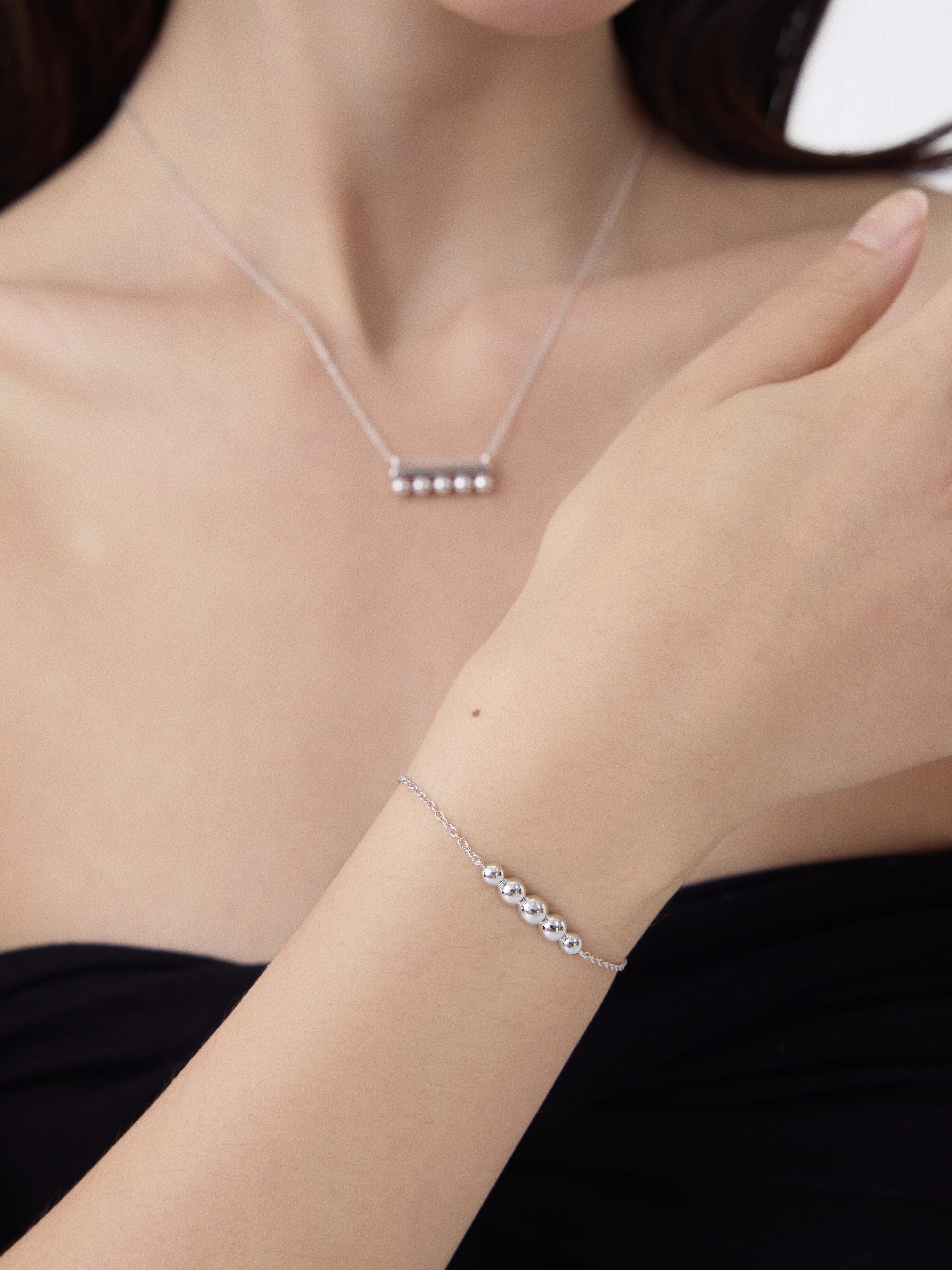 Silver Bead Strand Bracelet 