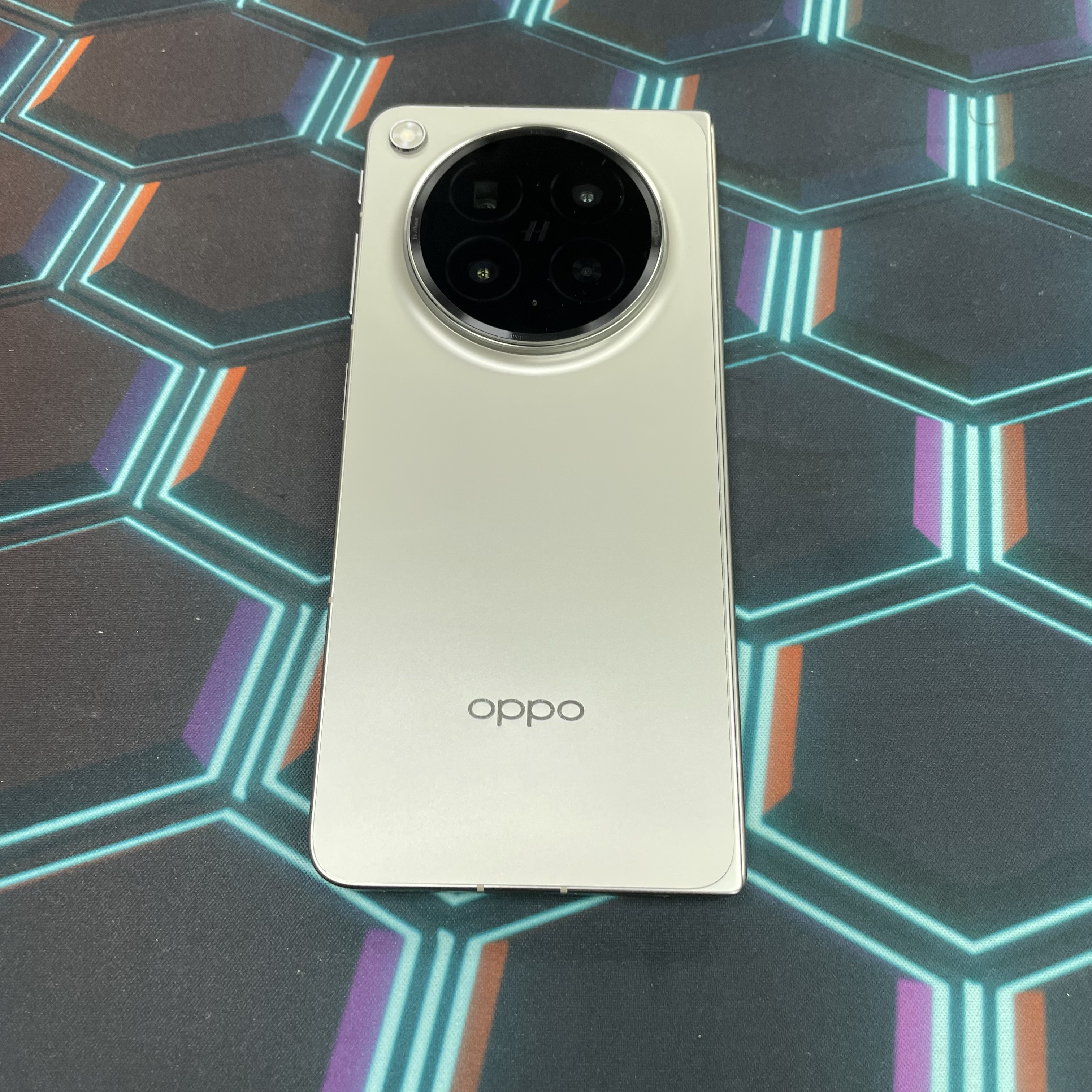 *6931 Oppo Find N6 完美機 16+512GB 灰色 gray 