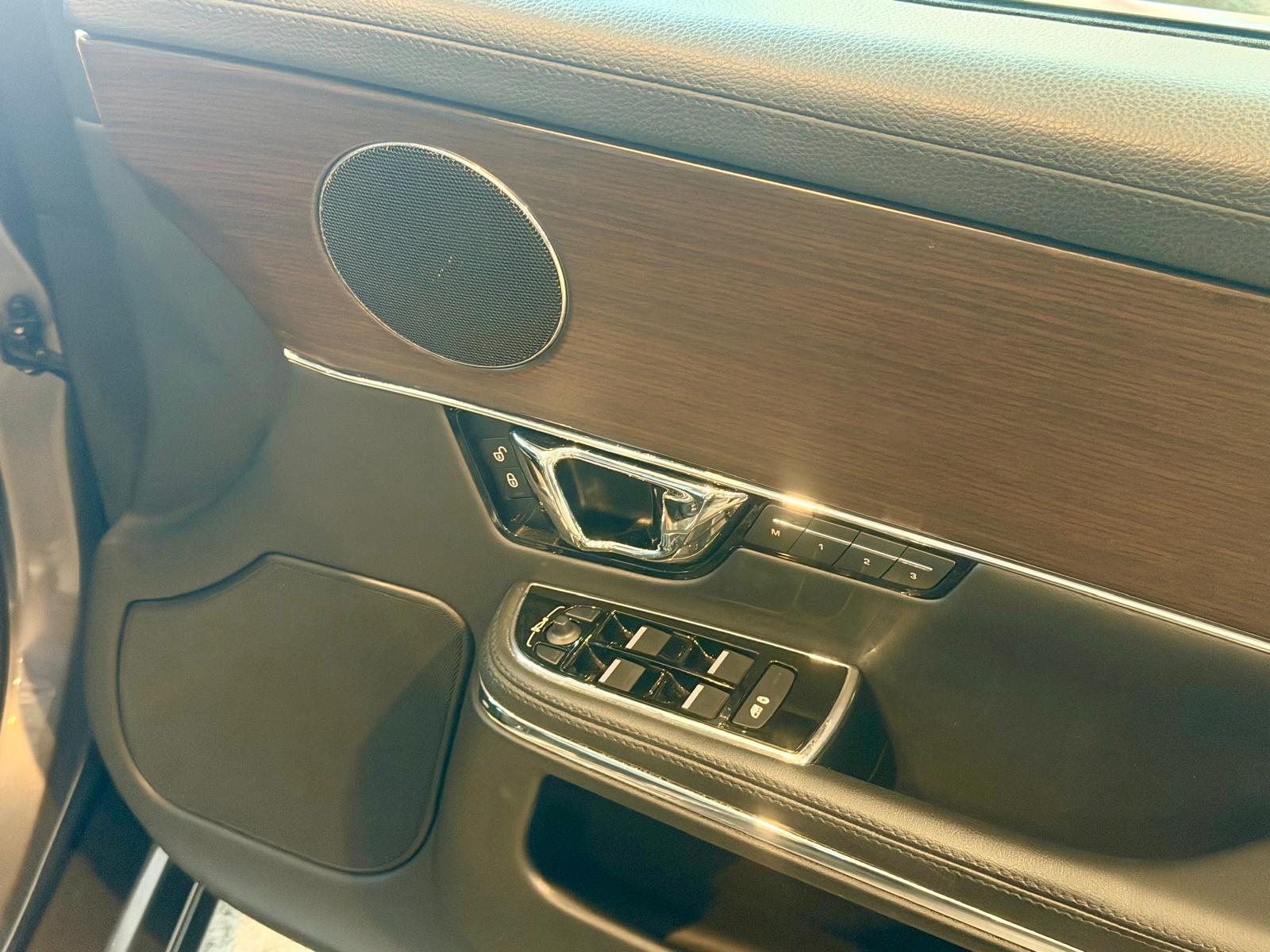 Jaguar XJ 2.0 Luxury LWB Facelift 2016