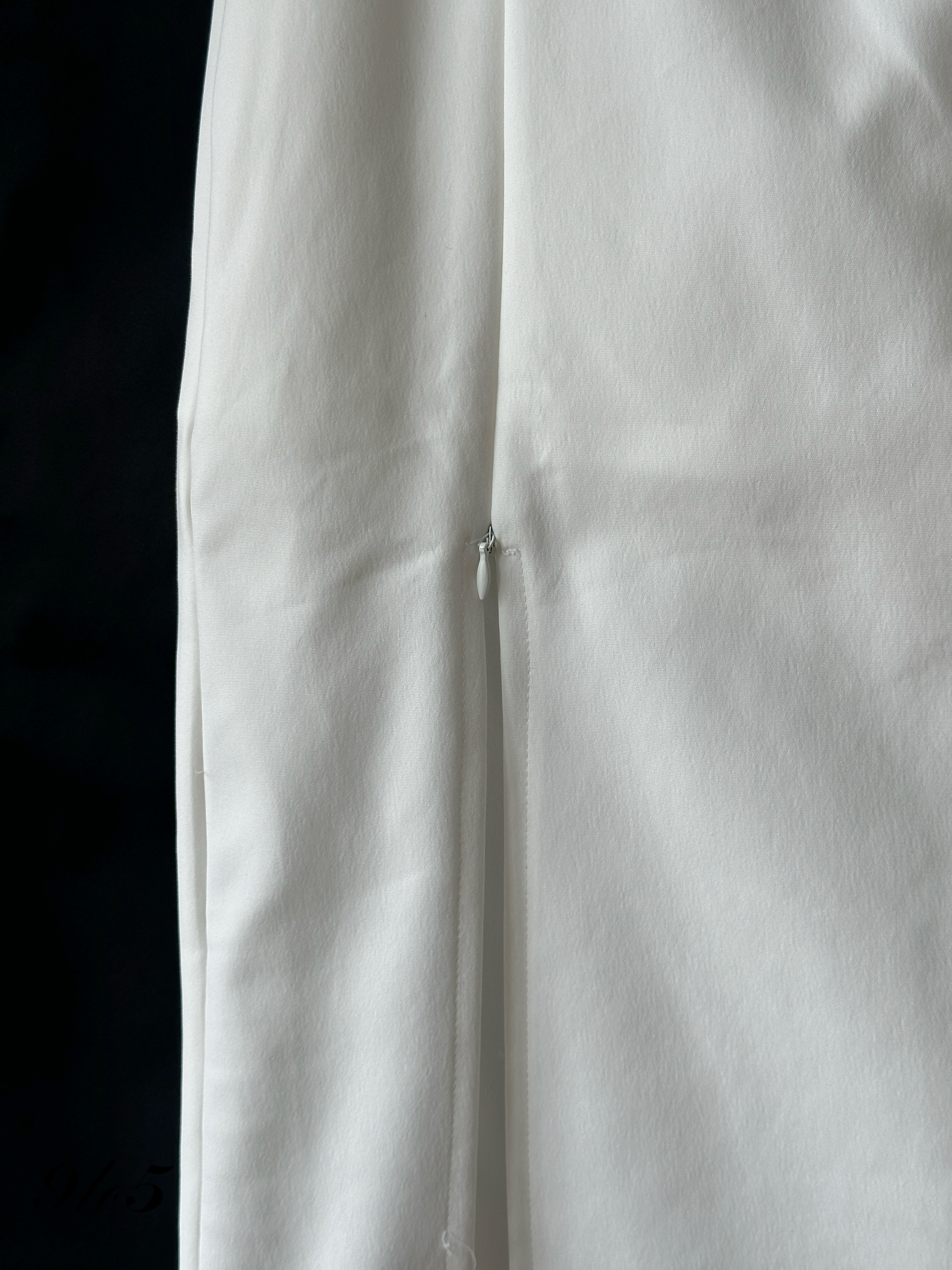 S1953 Long Slit Pencil Skirt - Black & White