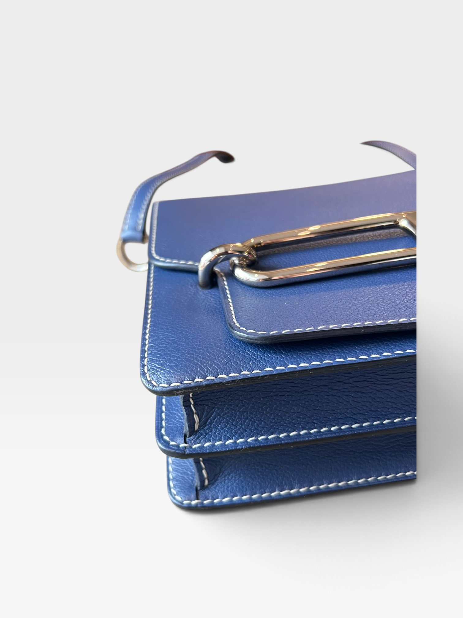 Pre-Owned HERMÉS Roulis 23 Stamp C / Product Code: 091812