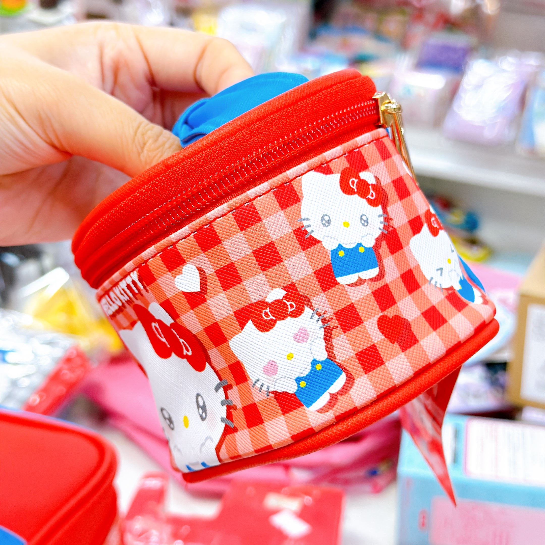 日本直送Hello Kitty新款旅行六合一衣物袋/手提化妝袋