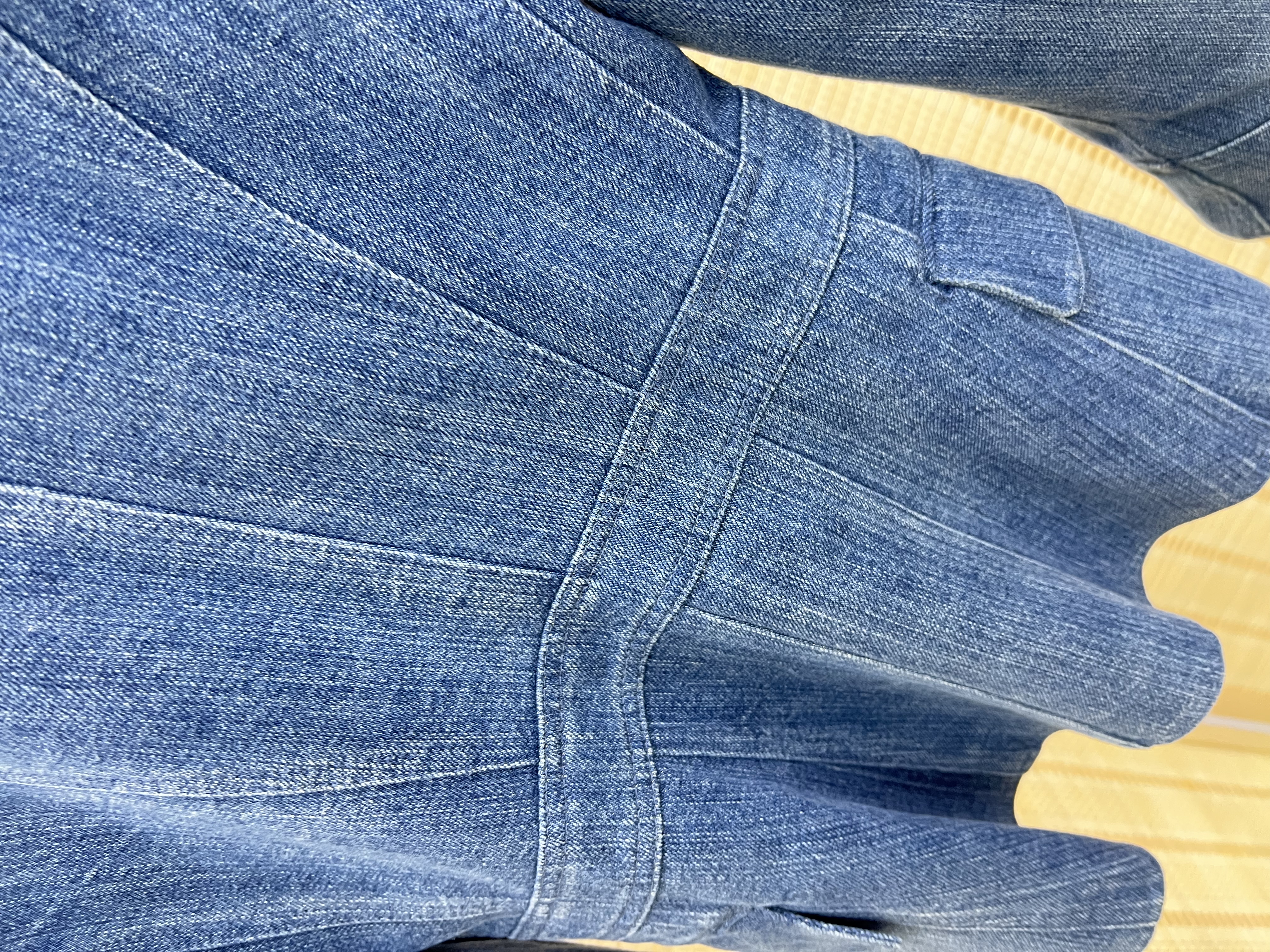 直播貨品 |  [1個-$100 2個-$300］EE73