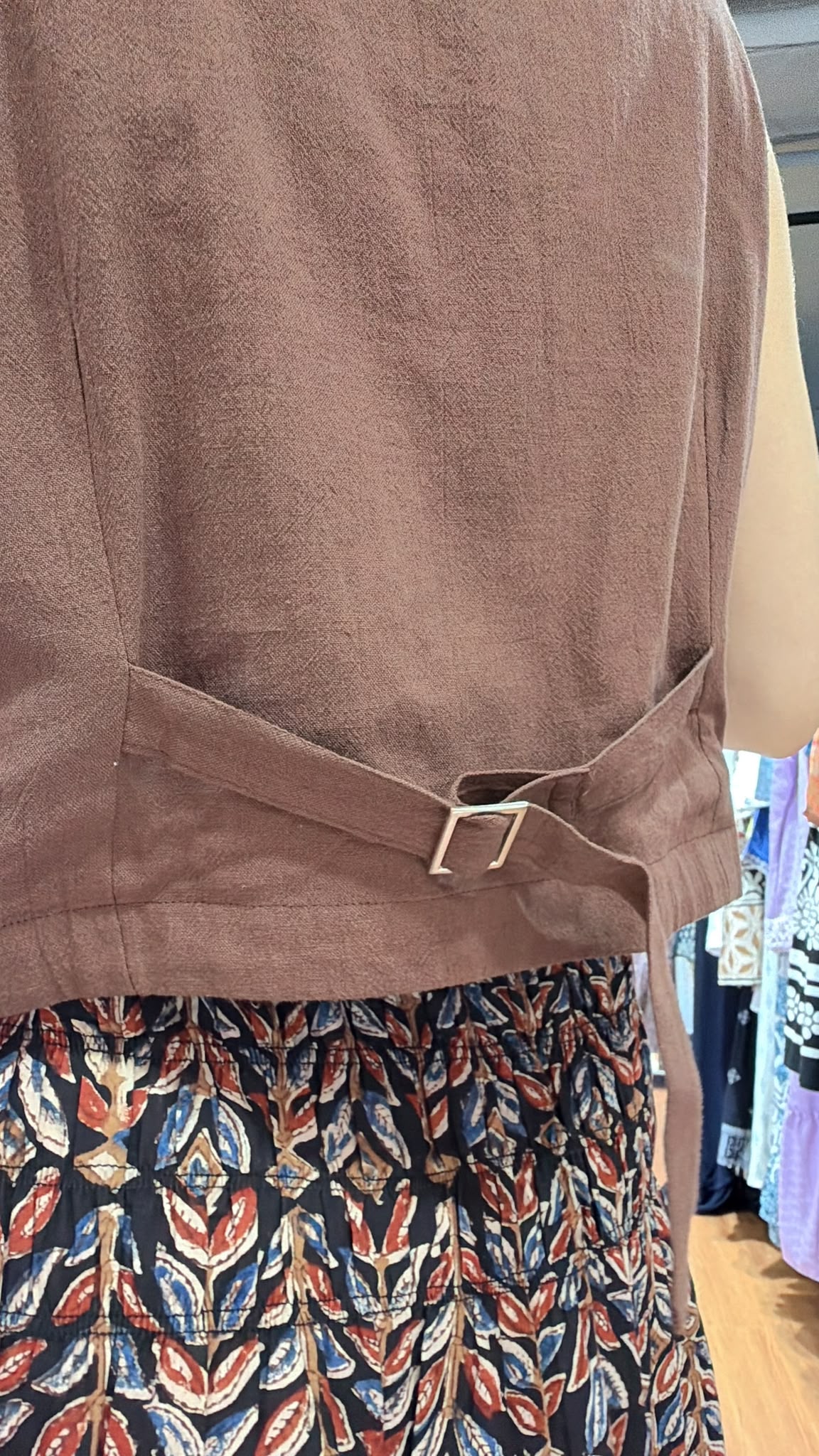 2894 Brown Flower Ribbon Vest