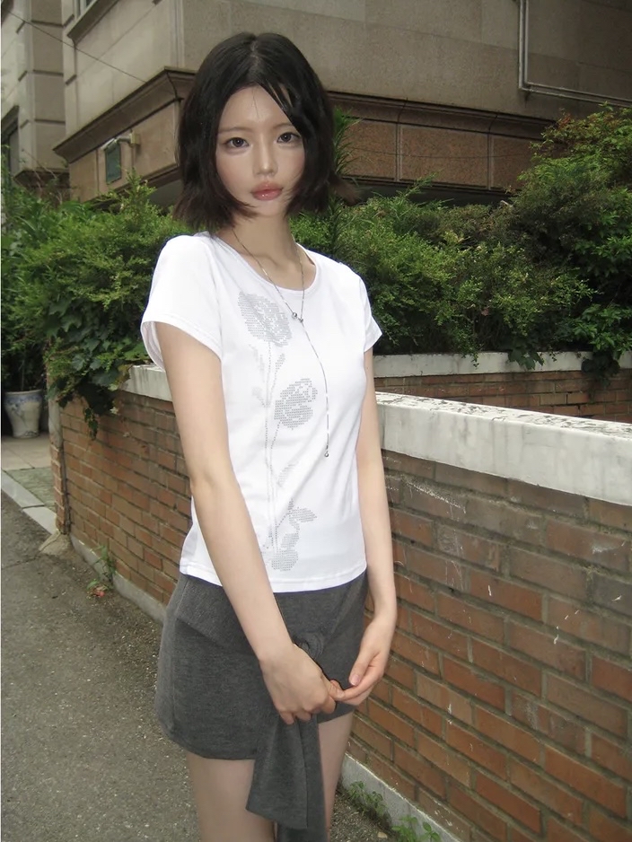 Pixel Rose Graphic Short Sleeve Top
