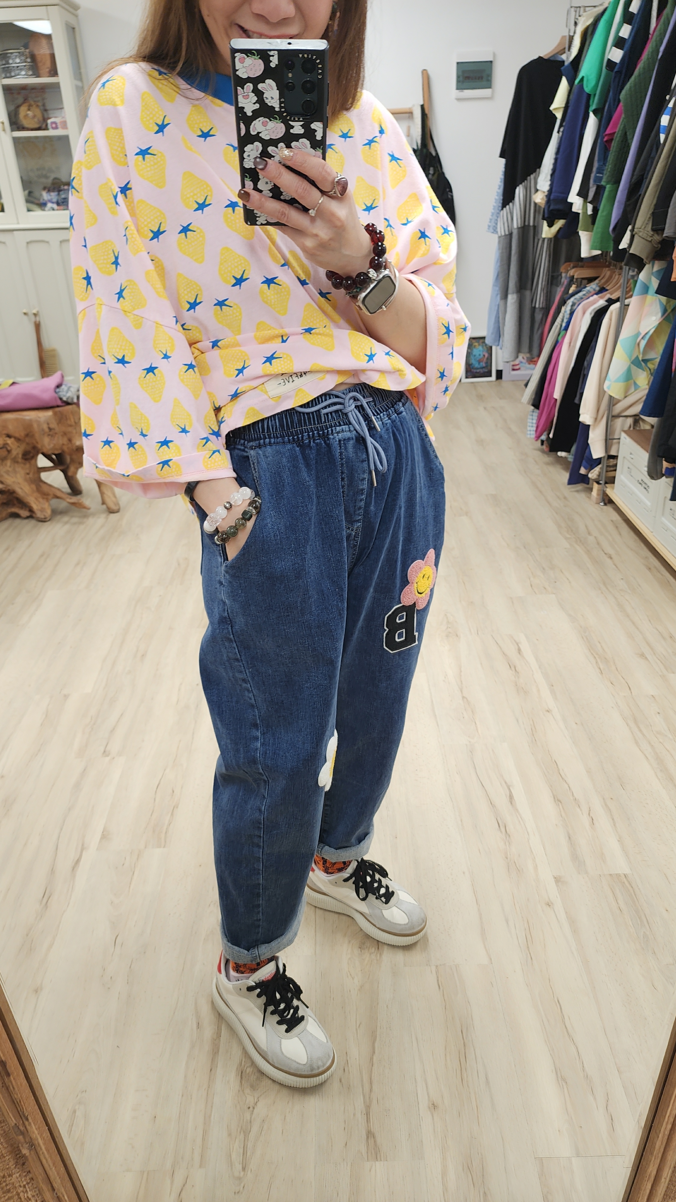 韓國深藍拼花花字母車章薄絨底橡筋牛仔褲