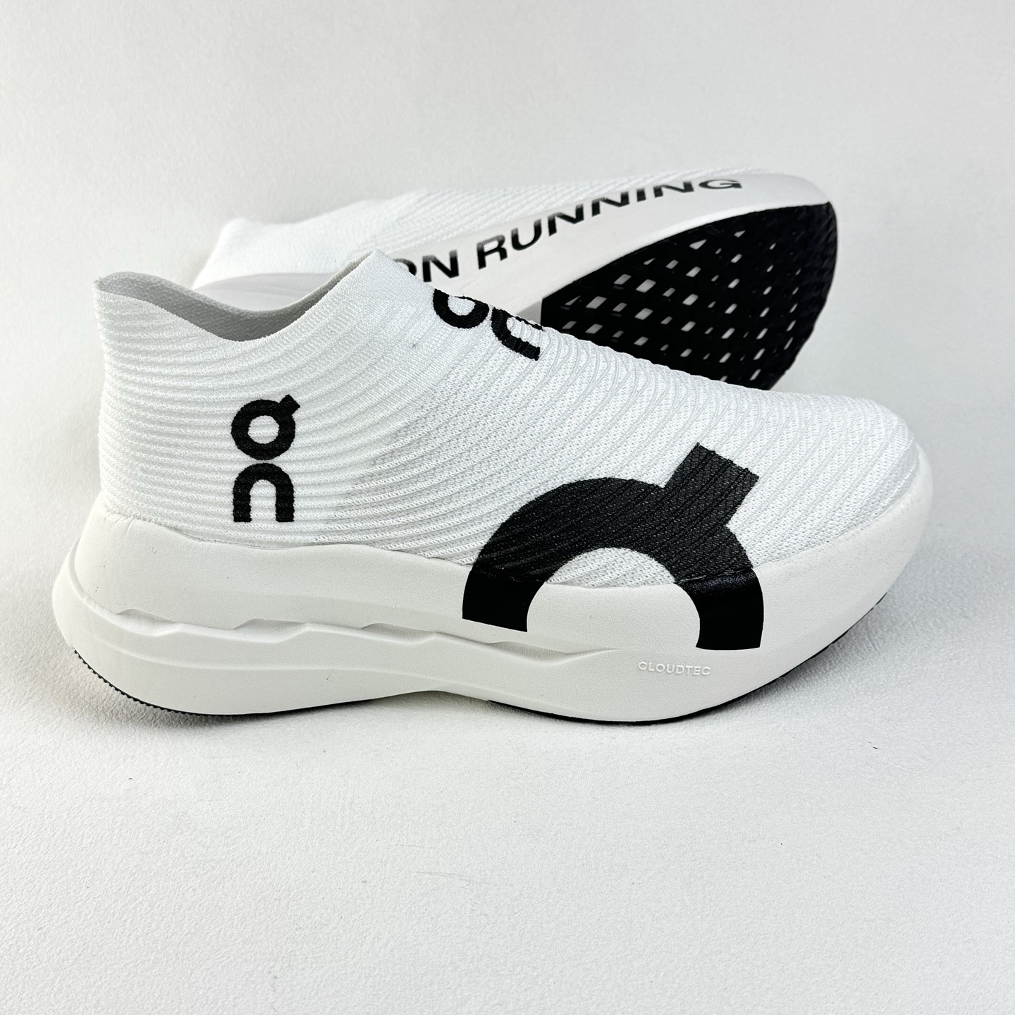 On Cloudboom Strike LS