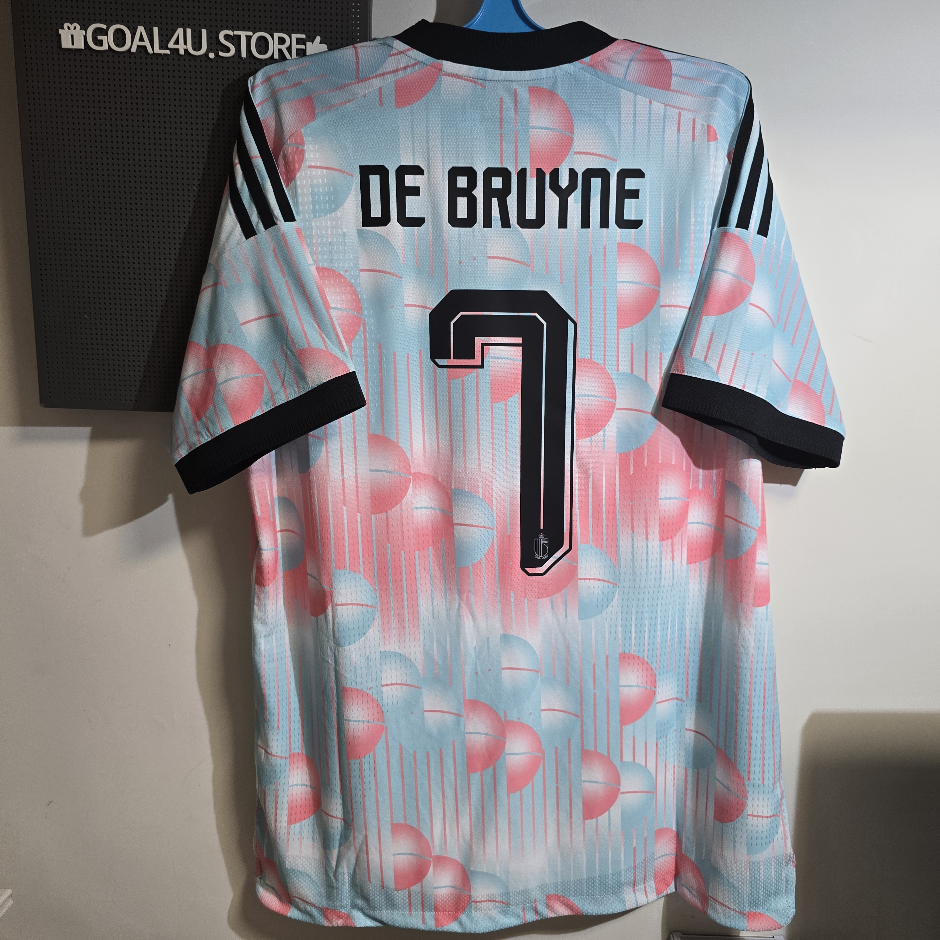 🧊揉合經典復古與現代美學 Adidas Belgium 比利時 2025-26 作客球員版球衣 (可加印字章) JM8382