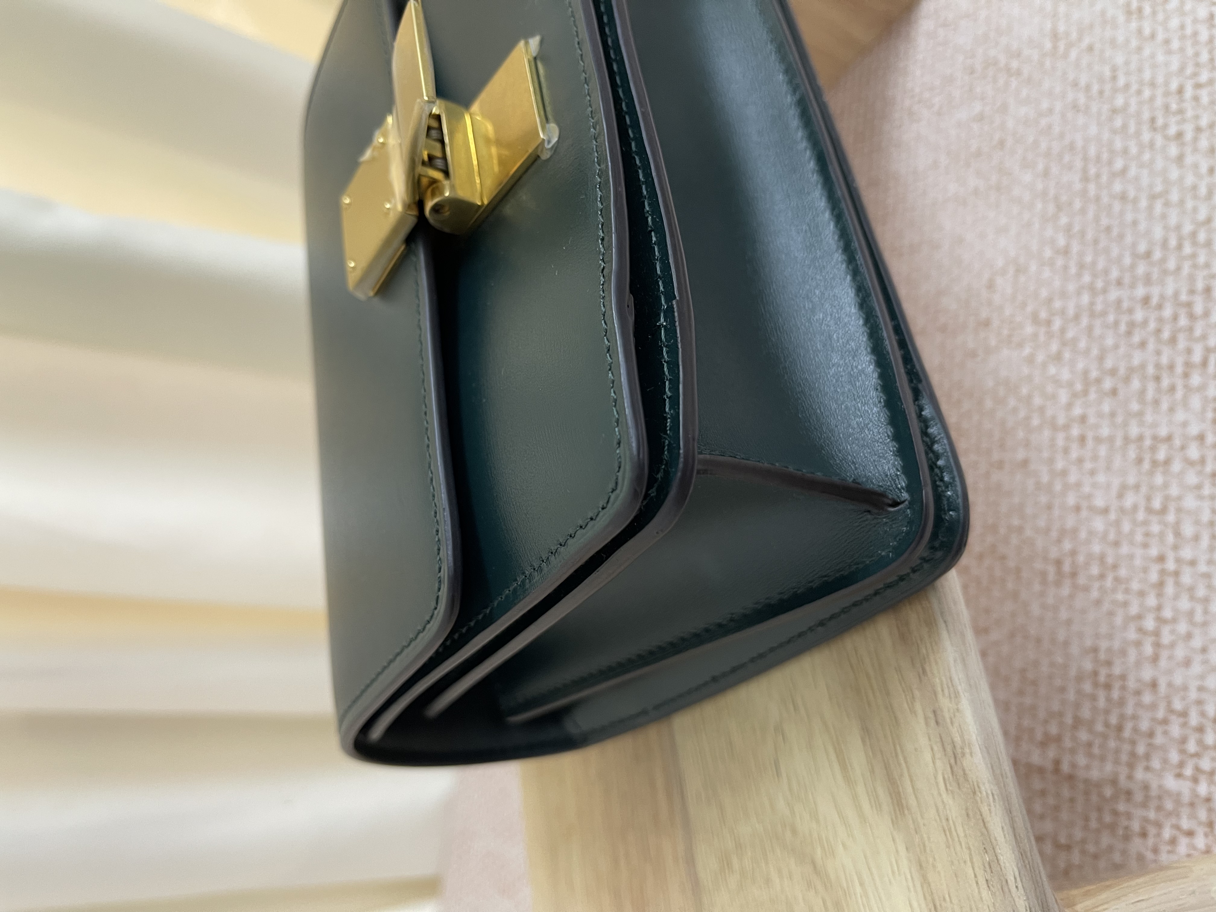 Pre-owned Celine Box/ Product Code: 26022001