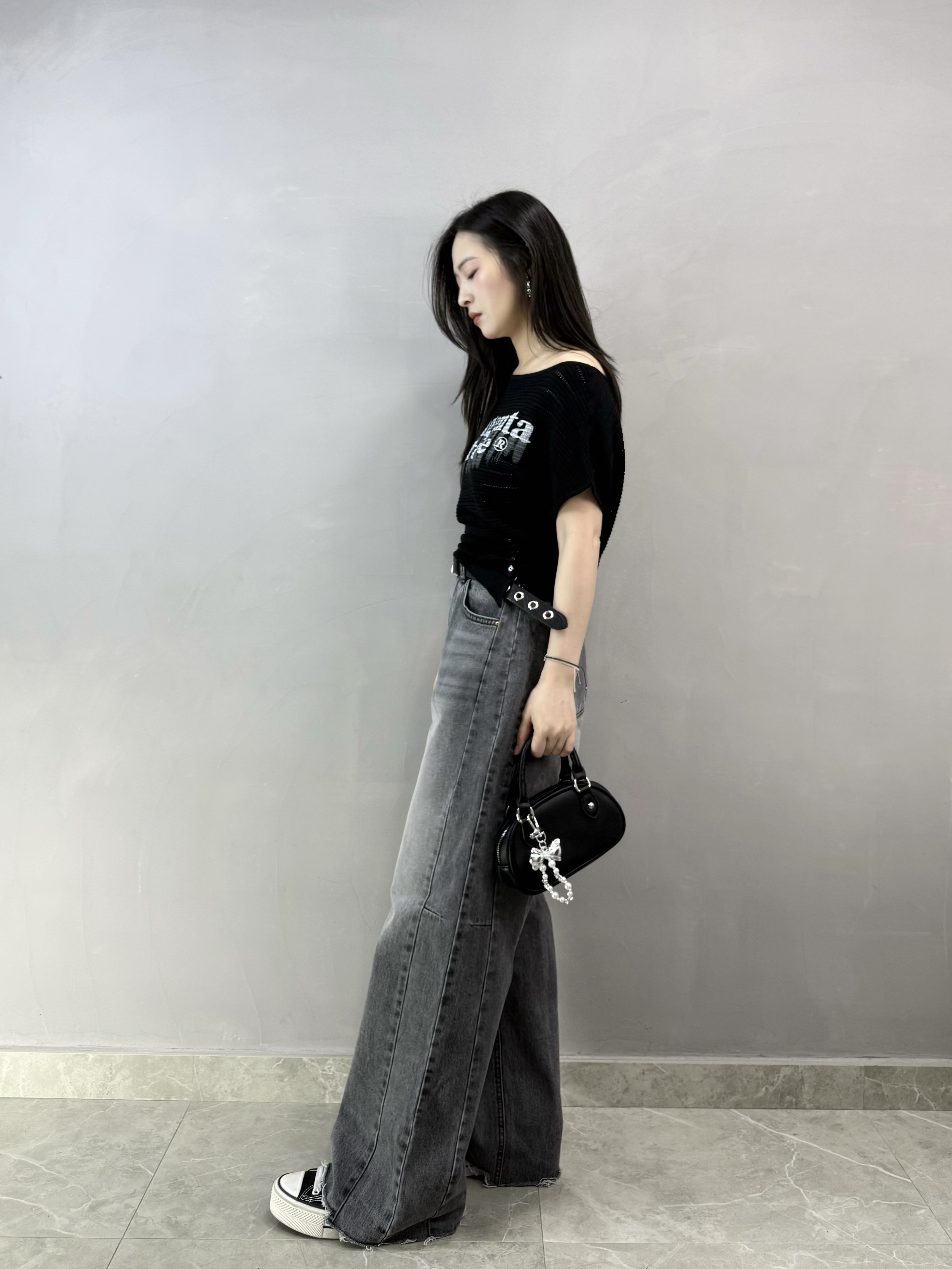 K85 洗水灰剪腳牛仔褲