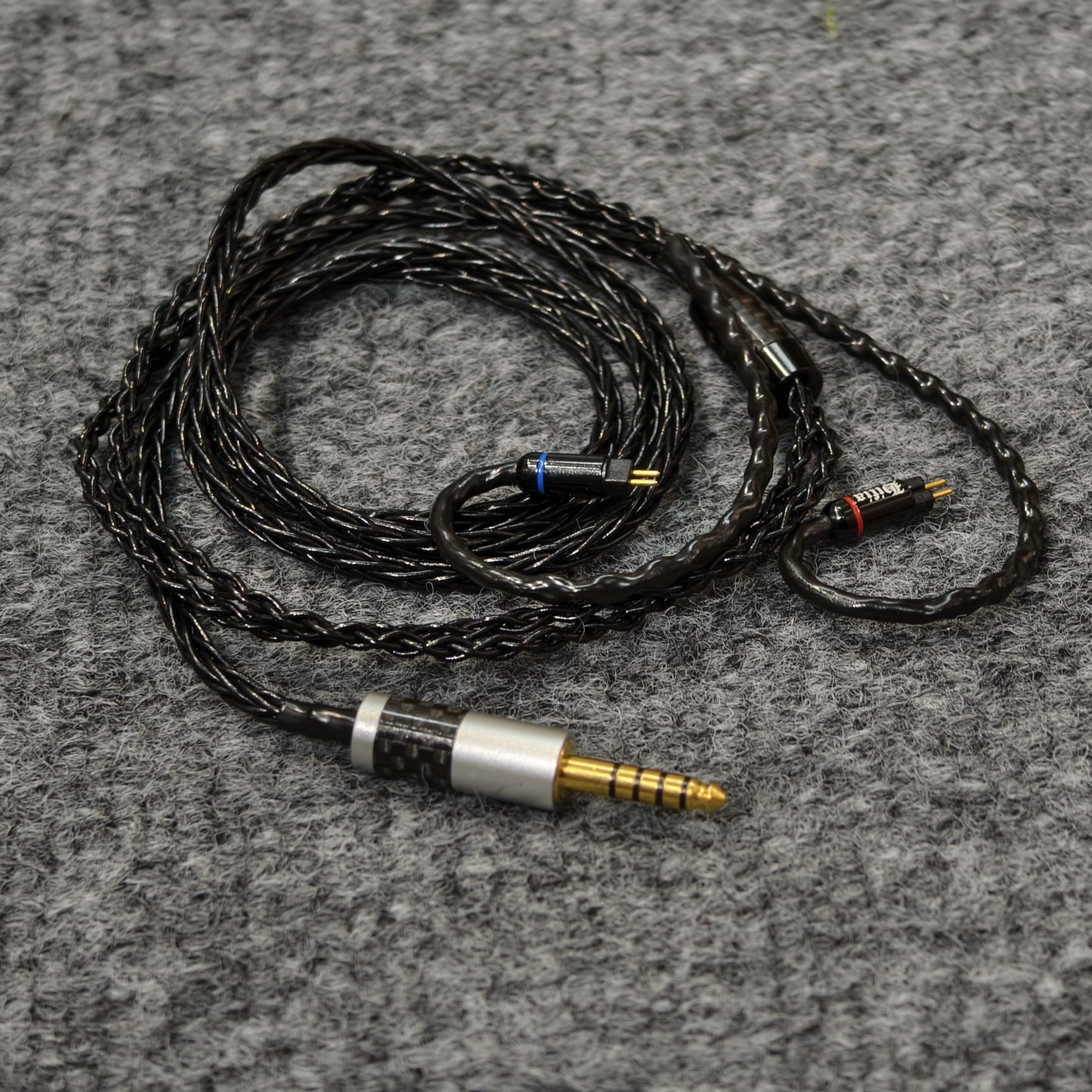 Futechaudio 4號線黑武士升級線單晶銀-