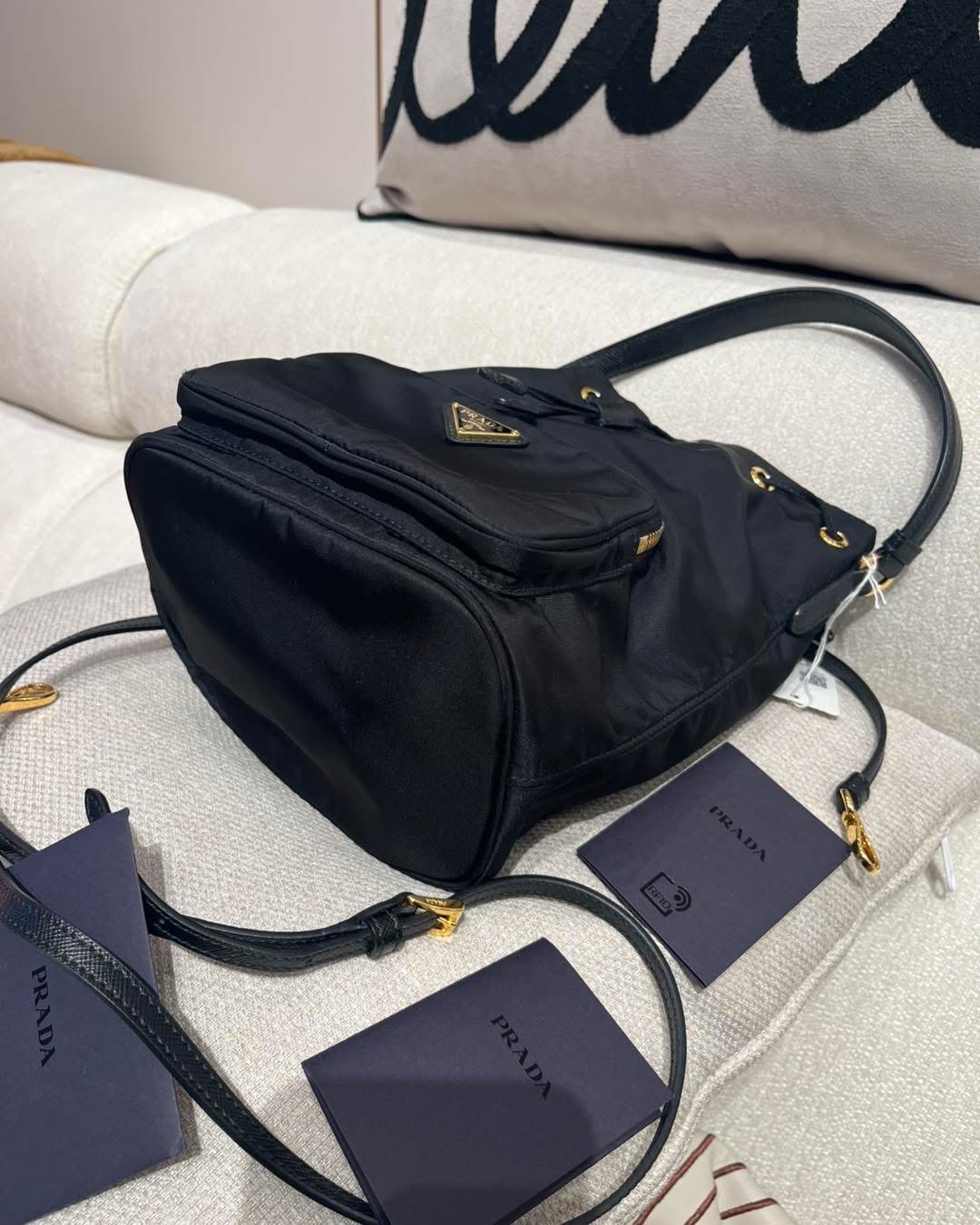 PRADA Duet Re-Nylon Bucket Bag Black,100%Authentic,95%new ✅card✅dust bag