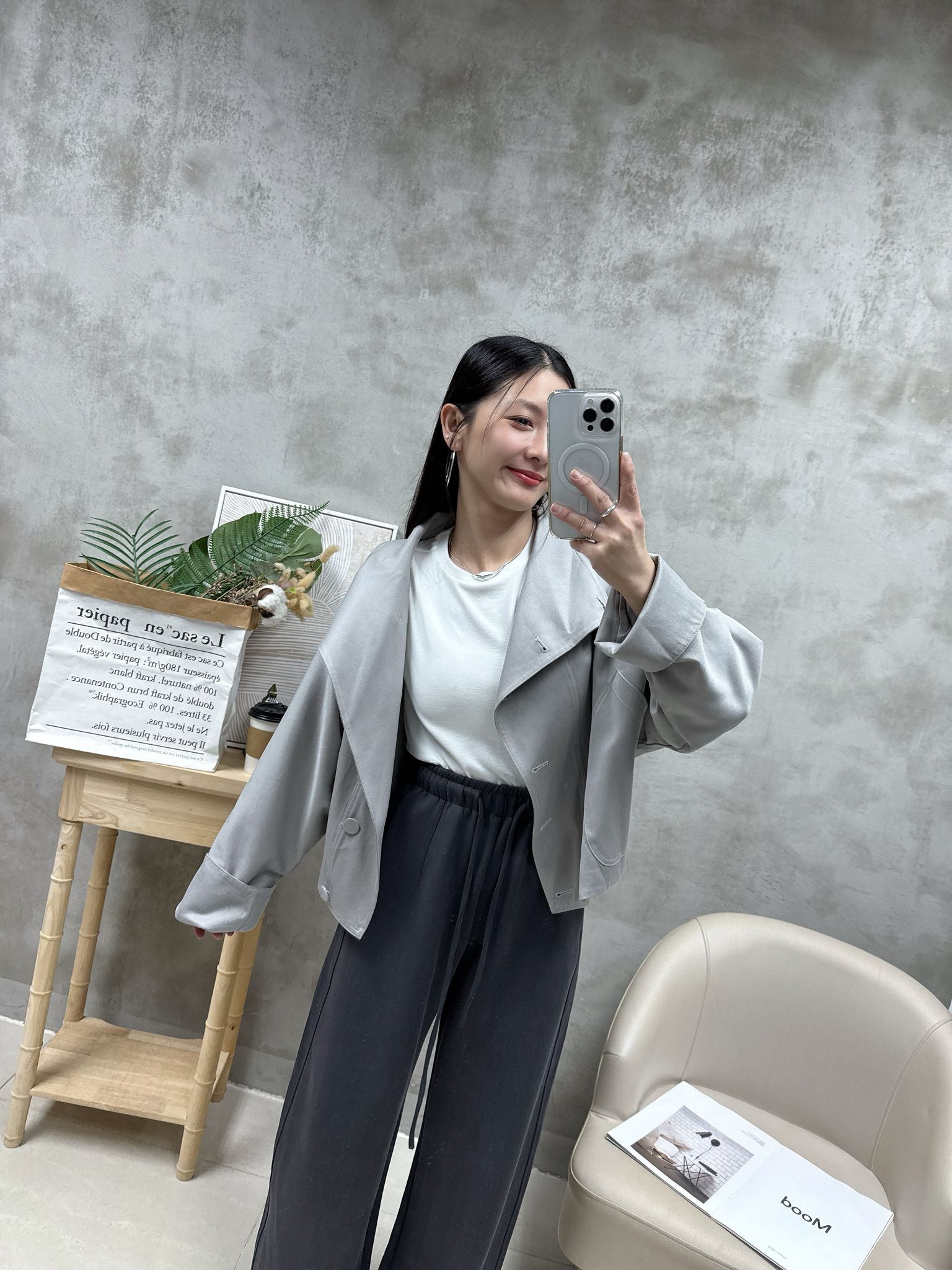 B07 大反領扣鈕外套