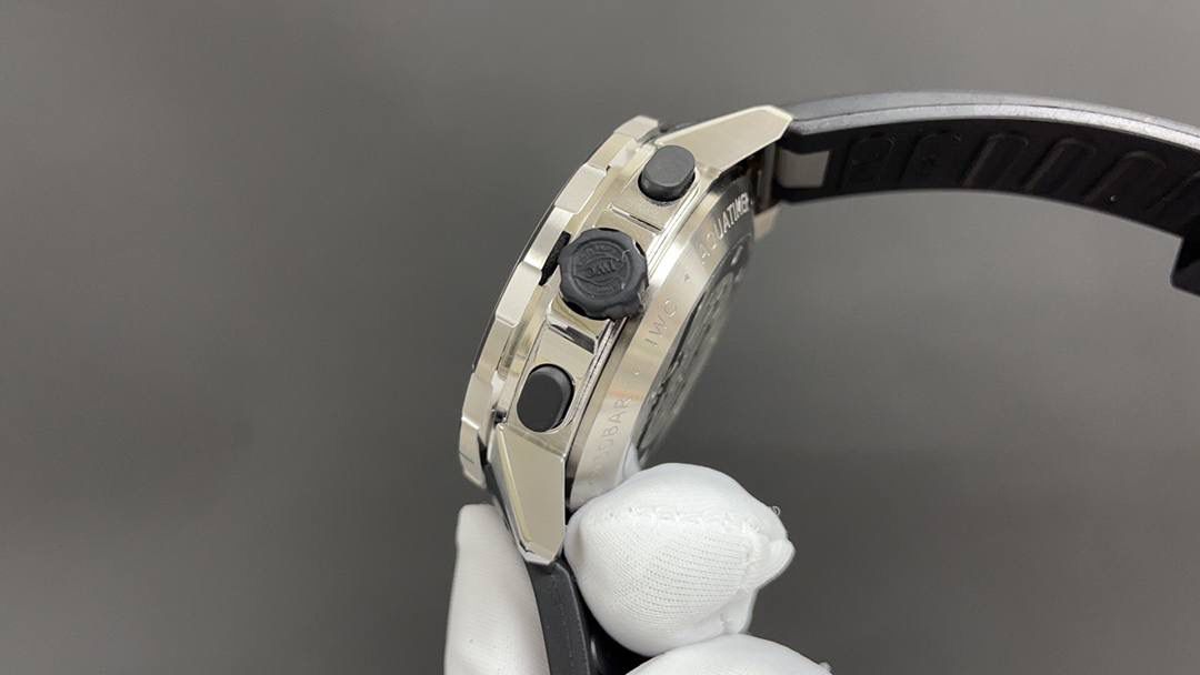 今日推荐 IWC 万国 海洋计时 ⌛️鲨鱼 顶级版本 ✔️