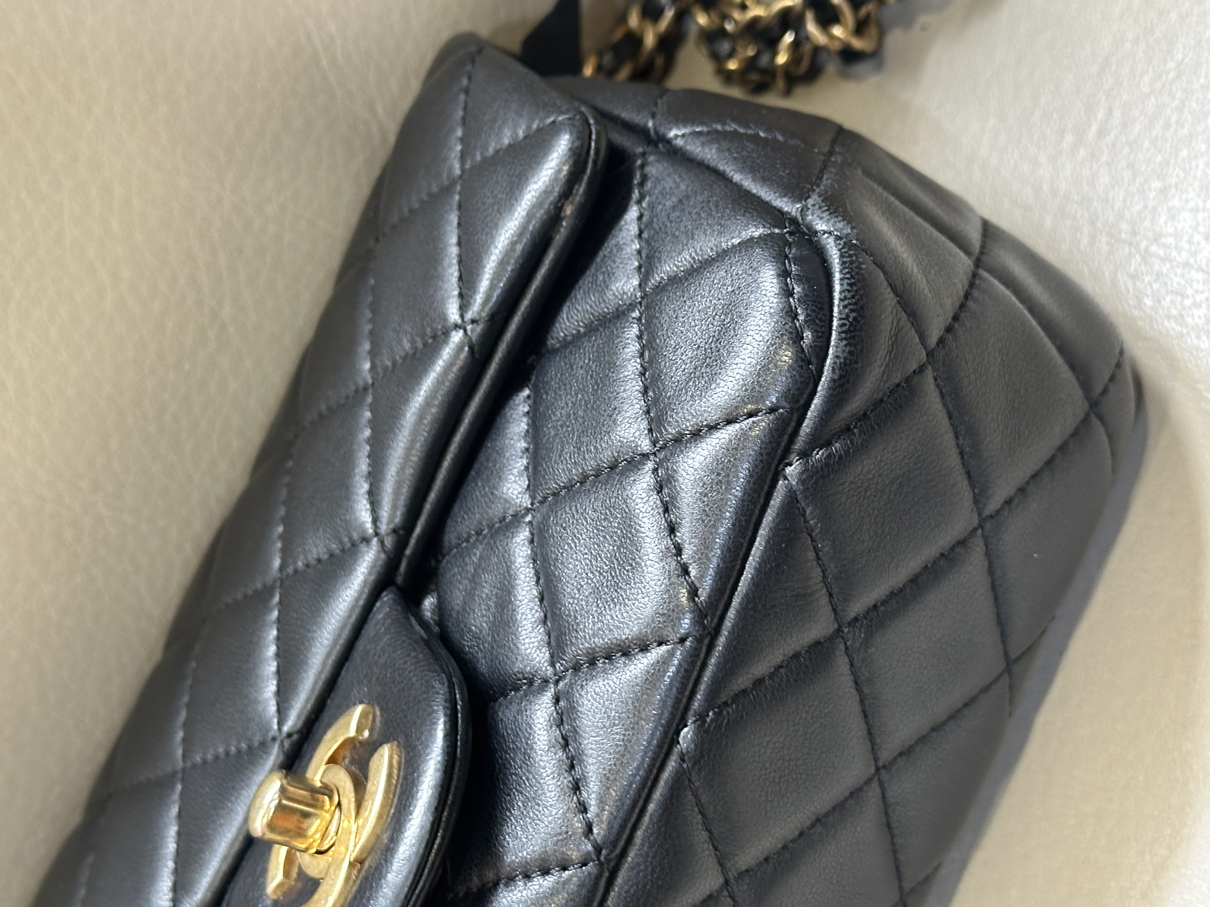 Pre-owned Chanel Mini Rectangular Pearl Crush Flap Bag / Product code :26040514