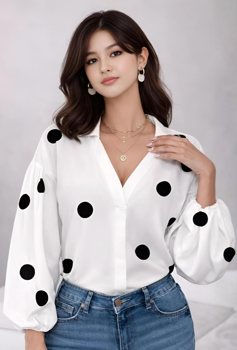 V Polka dot blouse