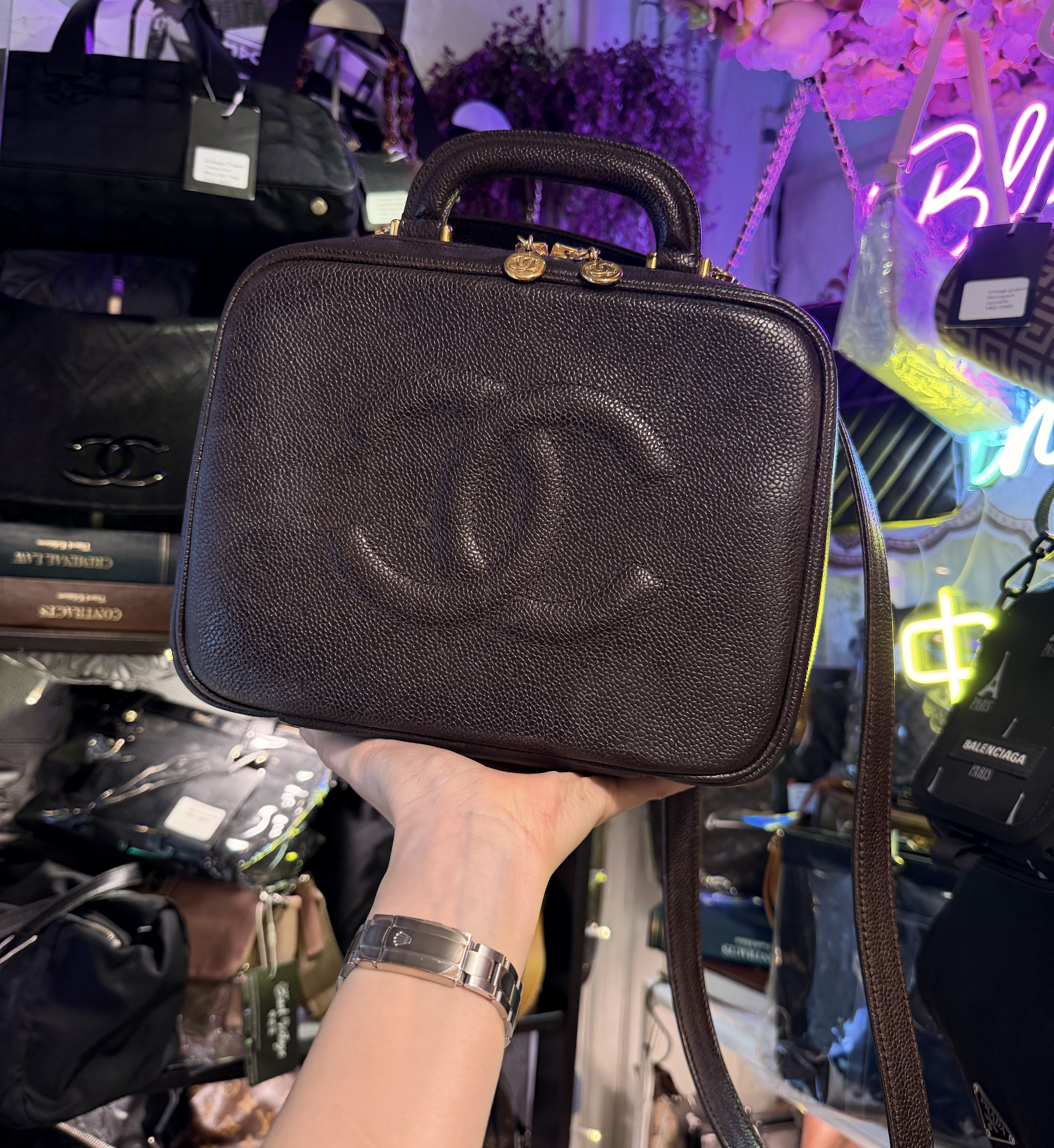 Vintage chanel cc vanity case brown caviar  