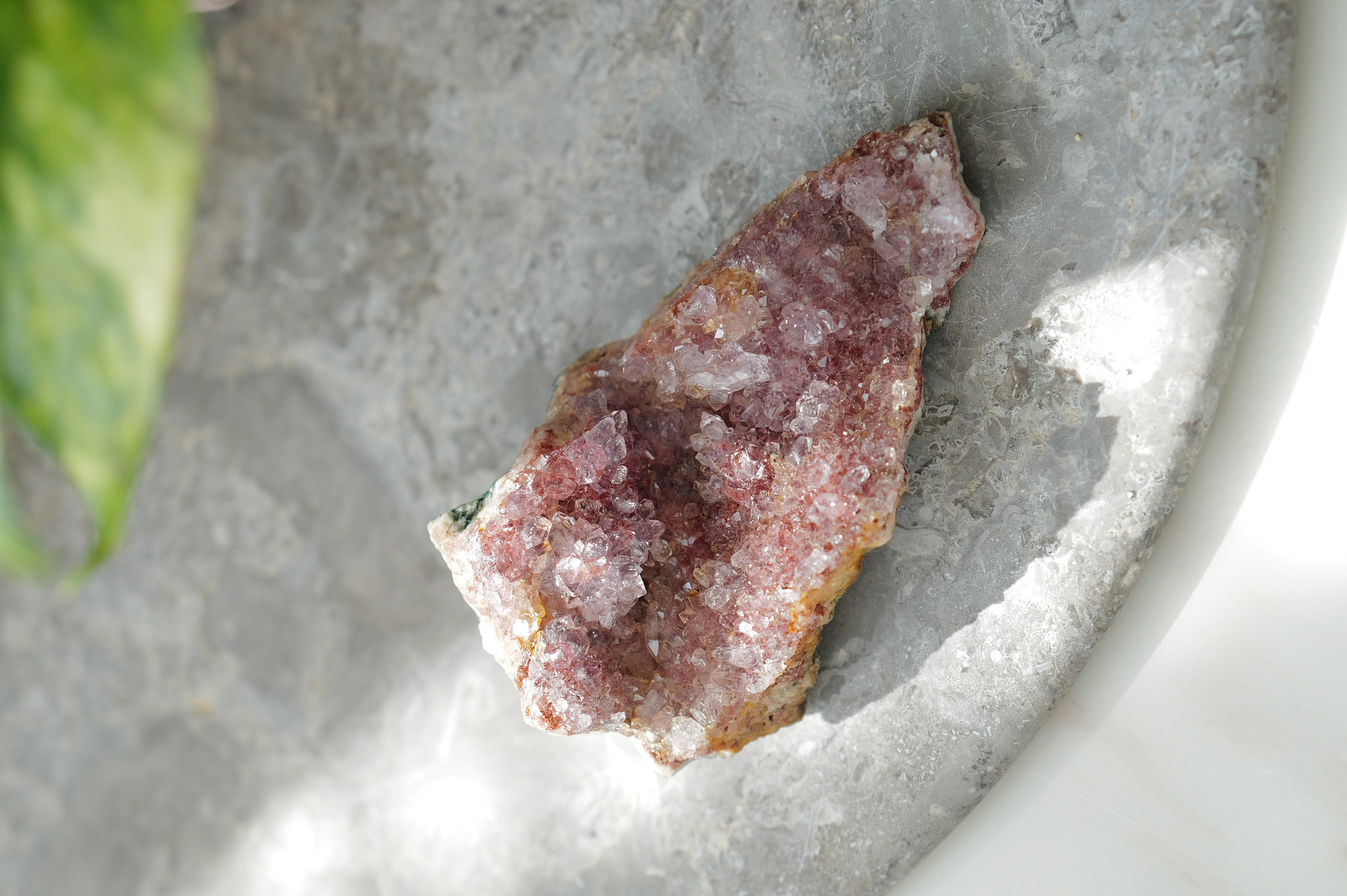   ༒8.6cm Pink Amethyst Geode༒ PA.7053H3m-RA22*28F