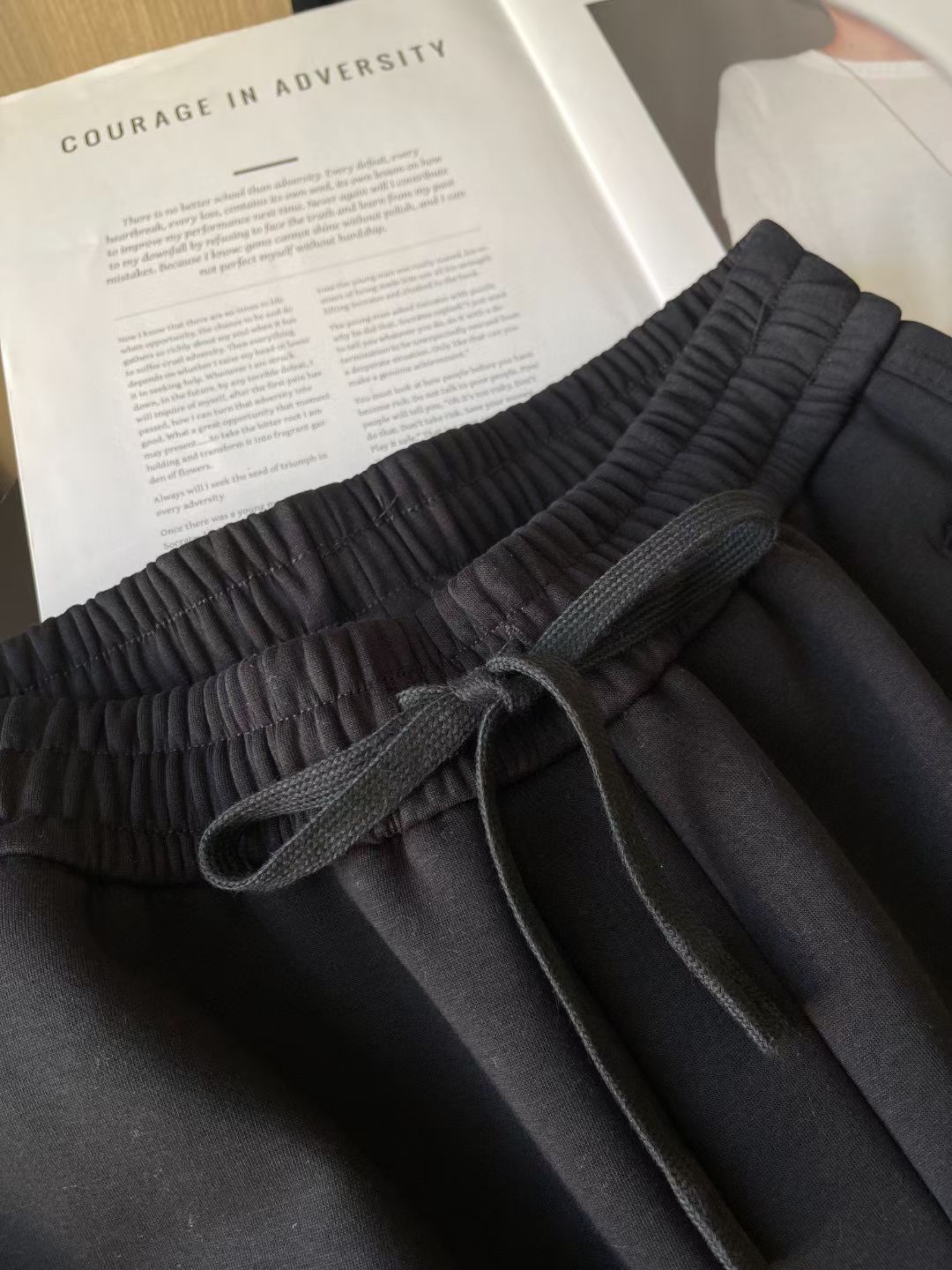 $188條。ON 昂跑 /｜男女情侣款加絨束腳長褲