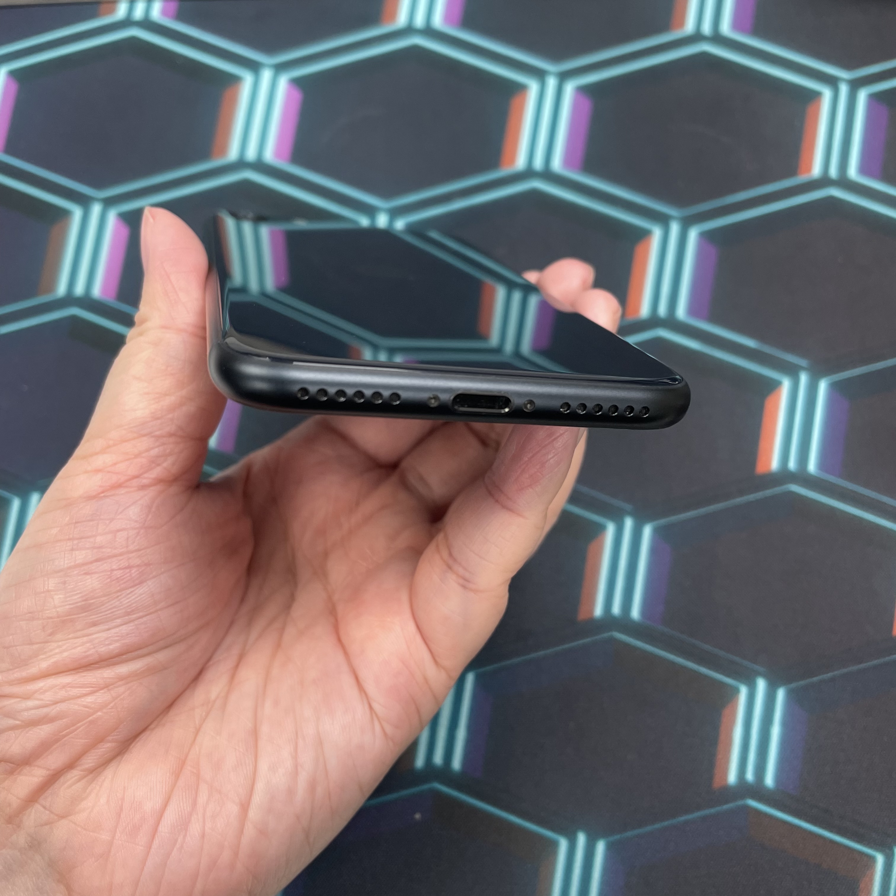 *5911 SE3 完美機 128GB 電100 黑色 black