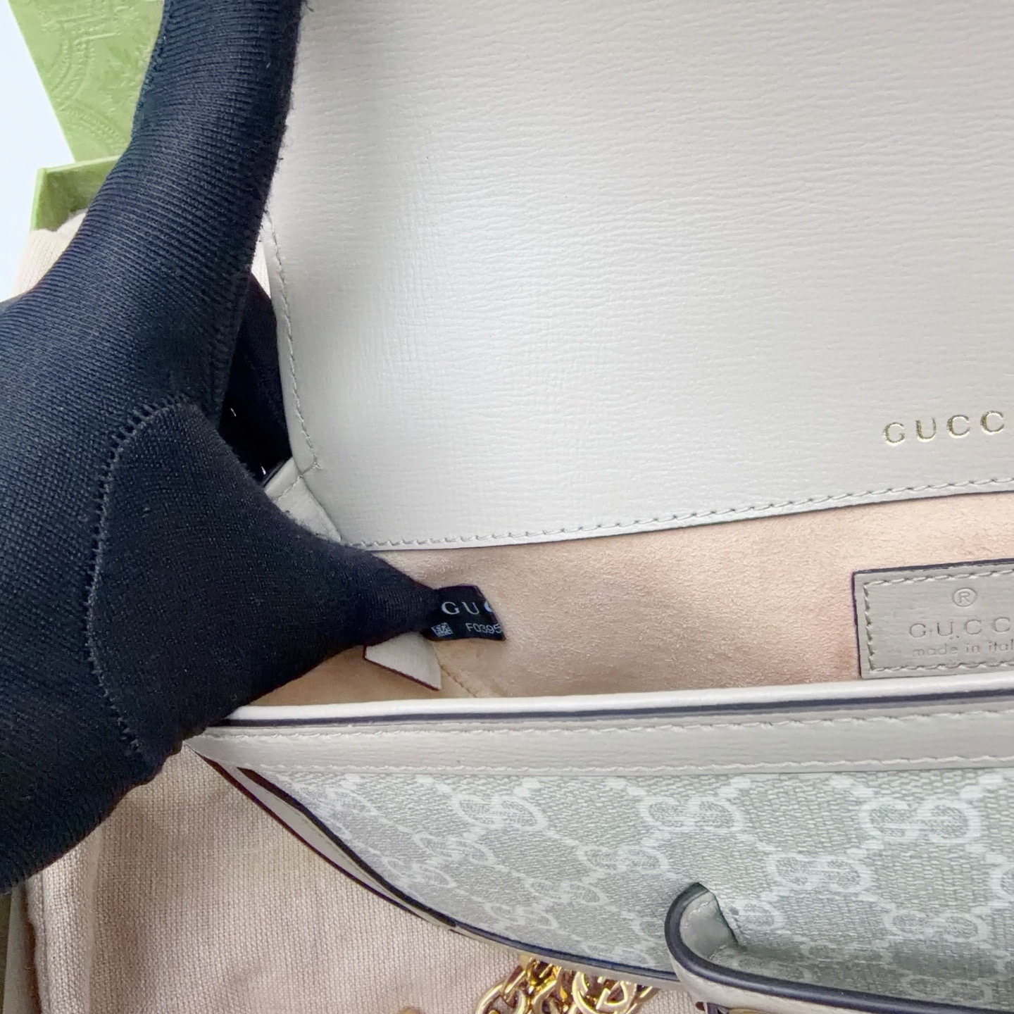 【預訂貨品】Gucci燕麥色法棍包腋下包 