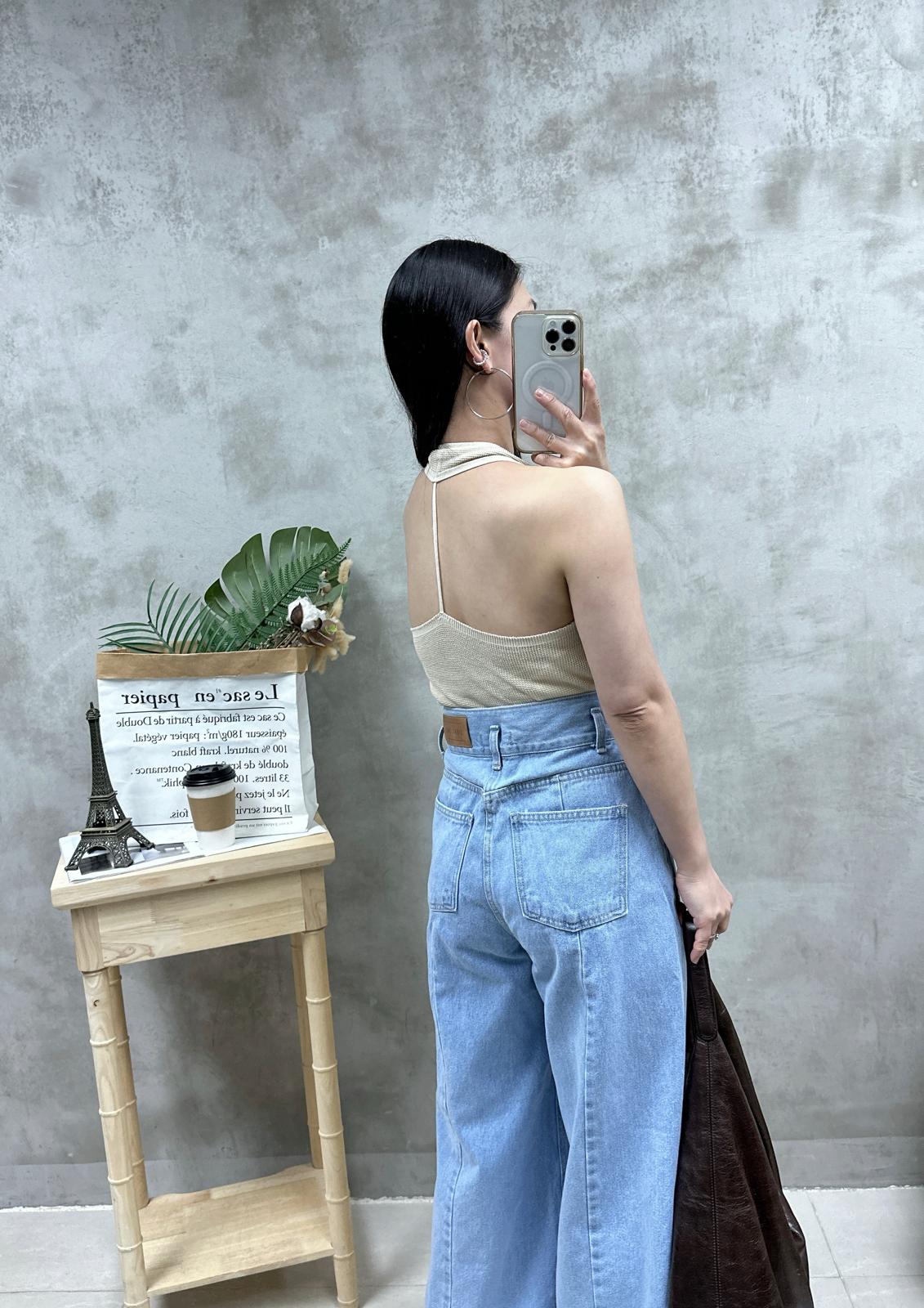 S03 後露背掛頸Top