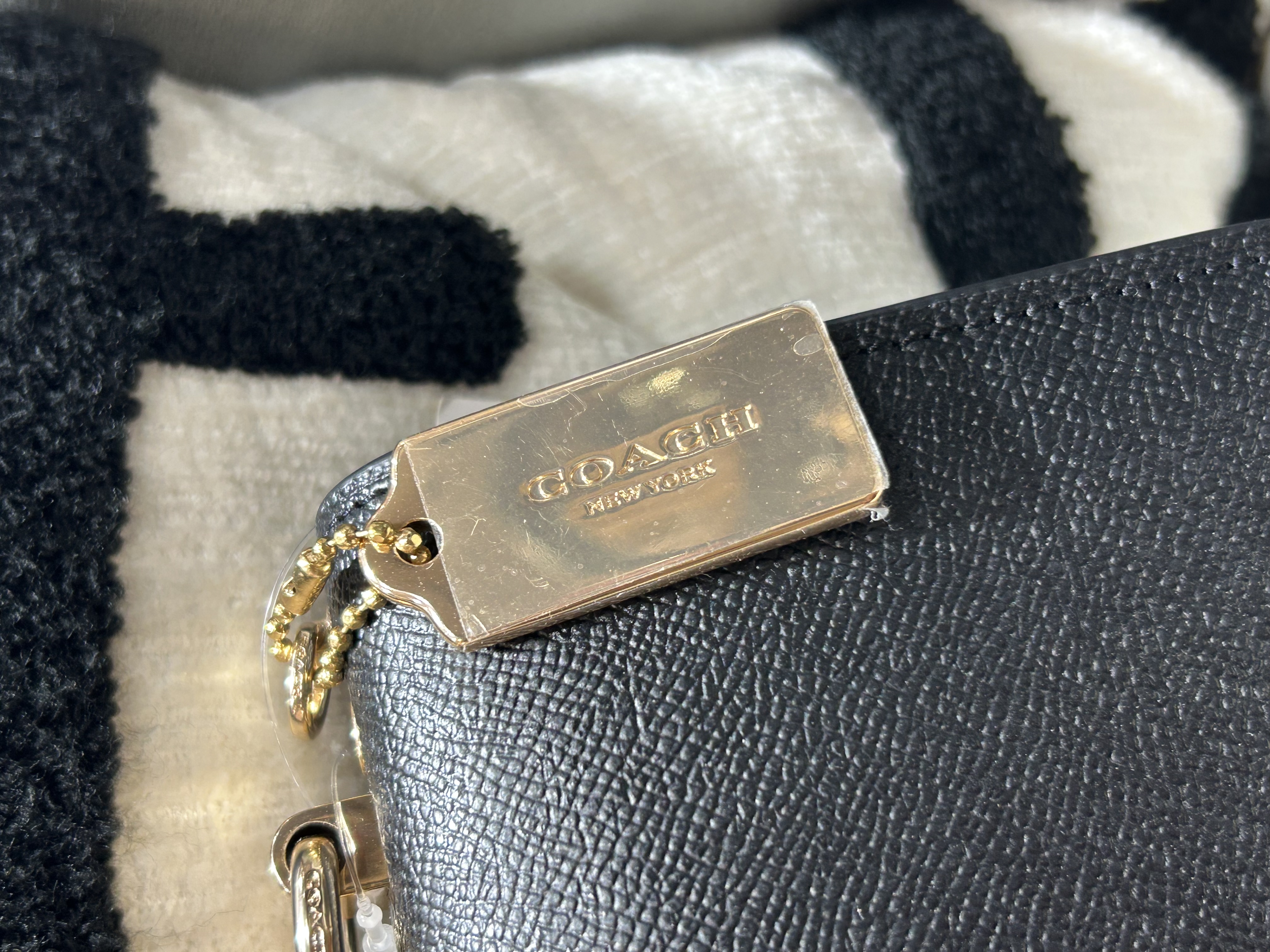 Coach Crossbody Bag 100%Authentic, 98%New