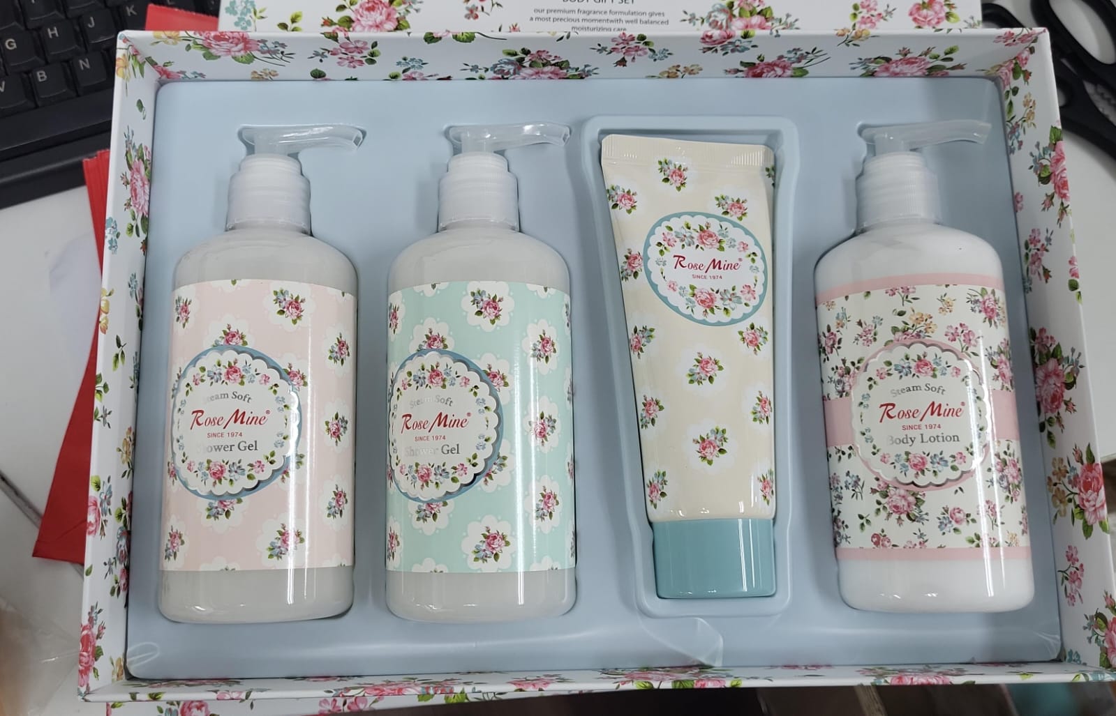 韓國RoseMine夢幻花香 Lotion+Shower Gel+Body Lotion套裝