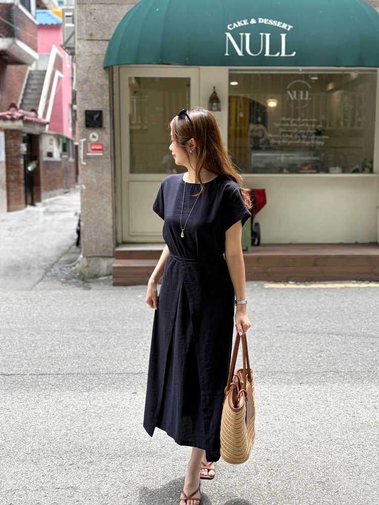 The Timeless Wrap Dress (Navy)