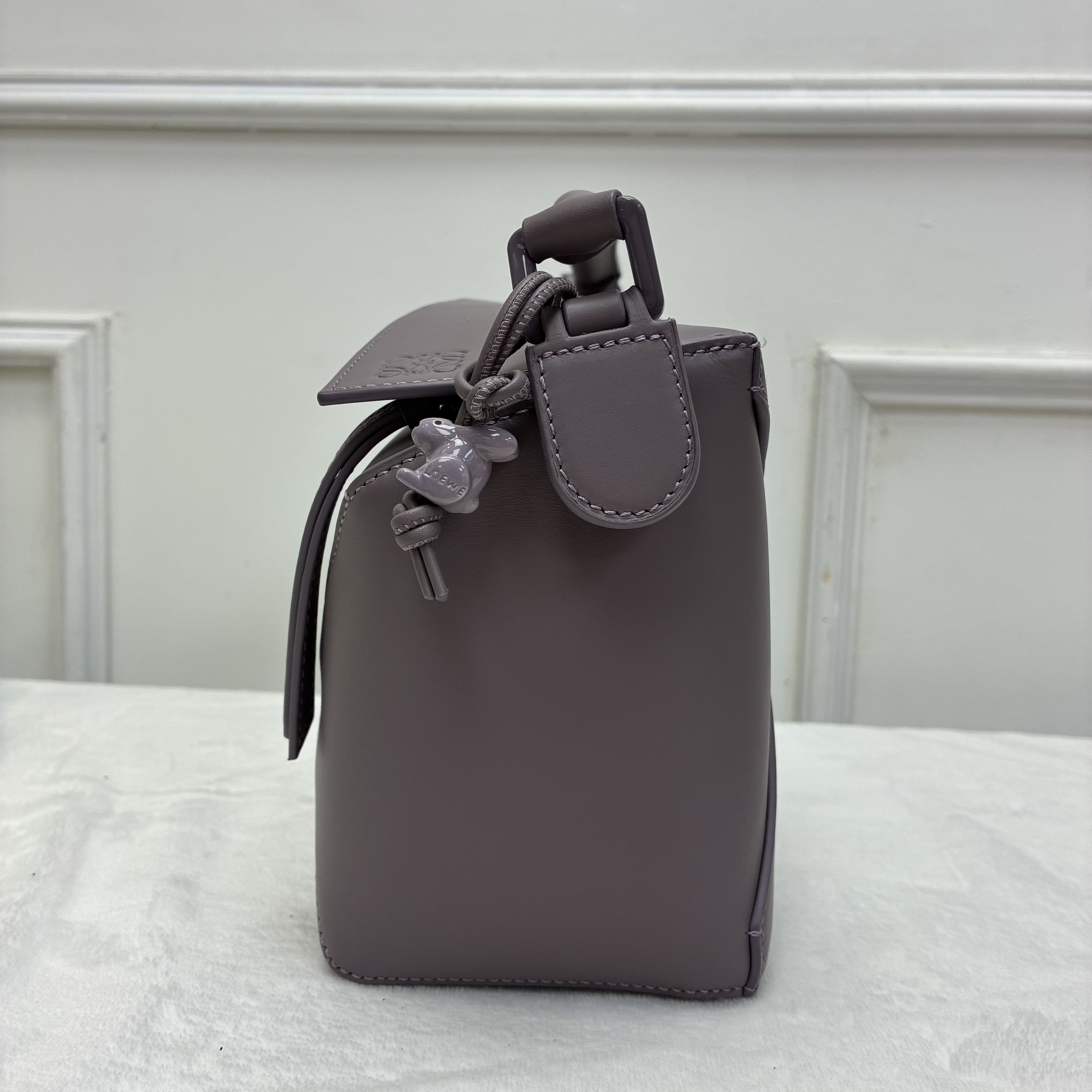 Full set loewe small puzzle 配紫色兔子（兔子吊飾原價6900）