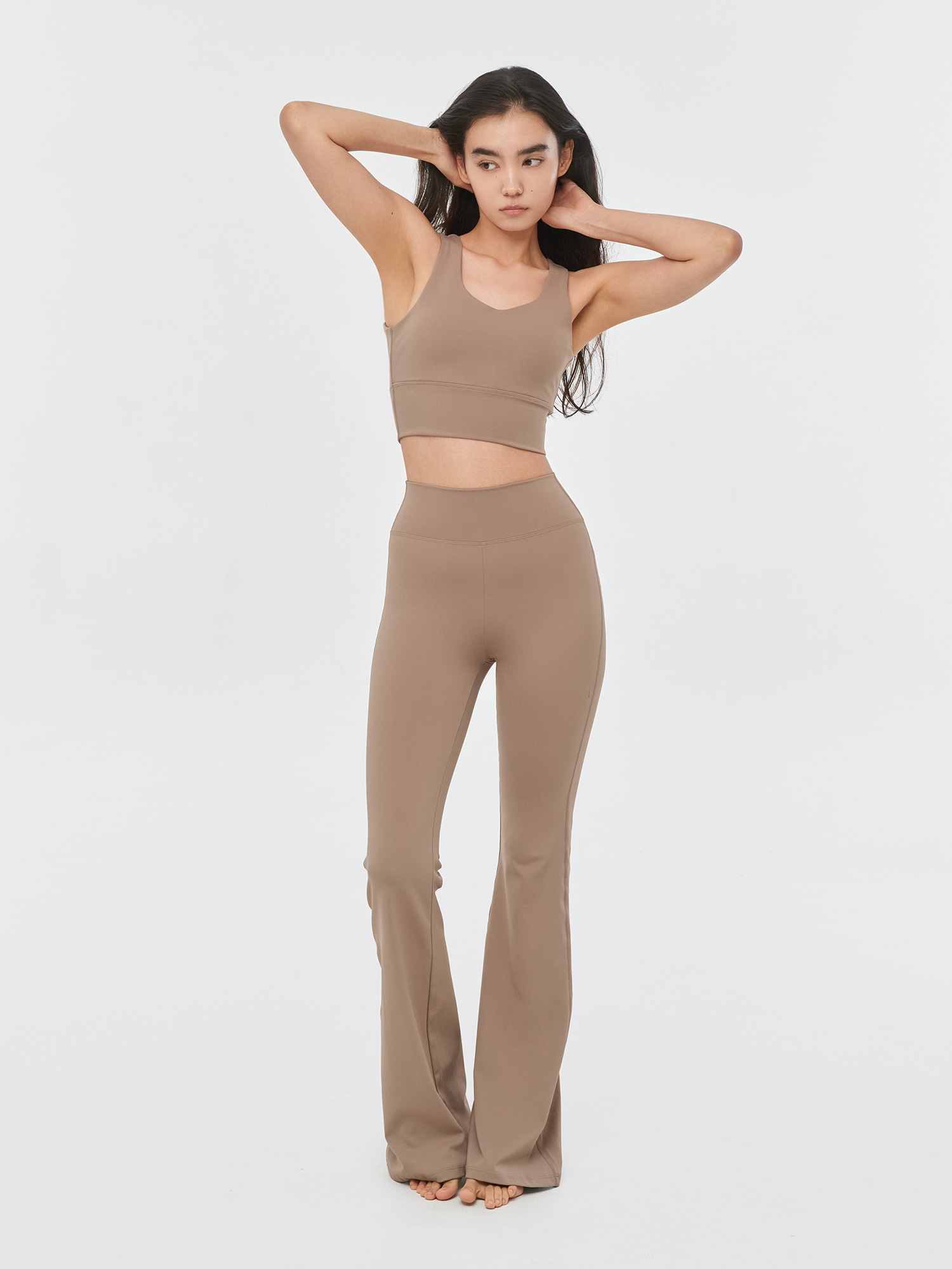 預購_Cut-off Sports Bra Top by Conch